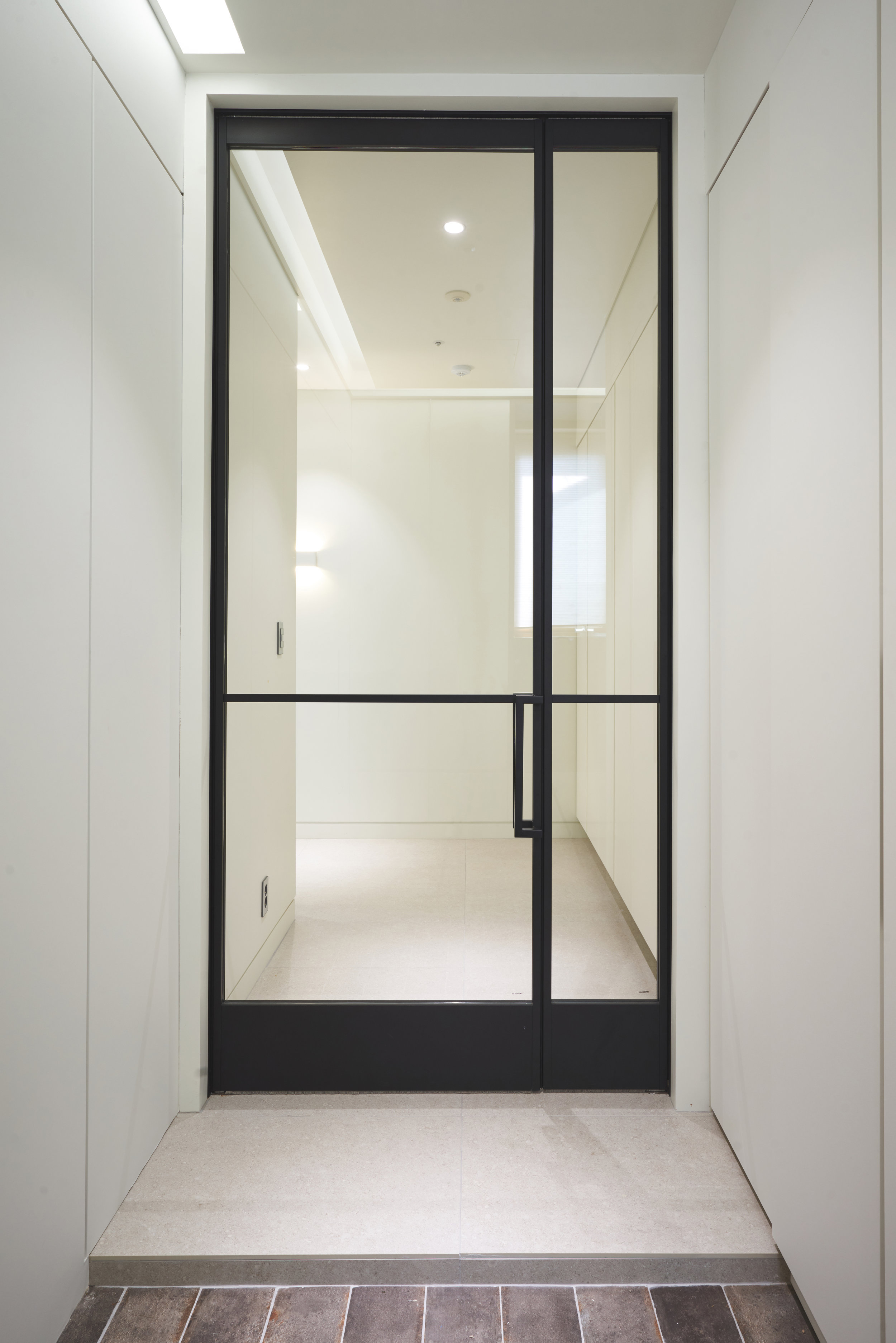 interior 2.jpg