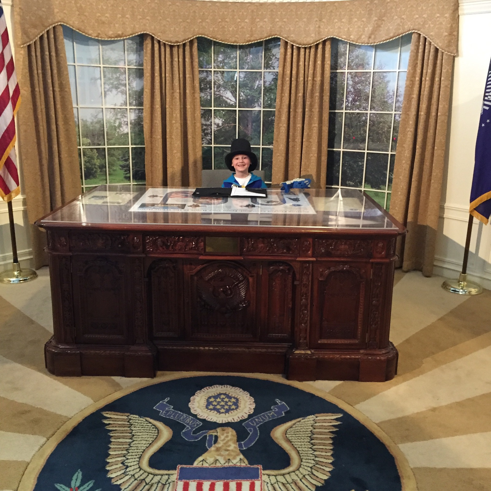 Playing President in the Oval Office