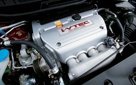 112_0510_10z-2006_Honda_Civic_Si-Engine_View.jpg