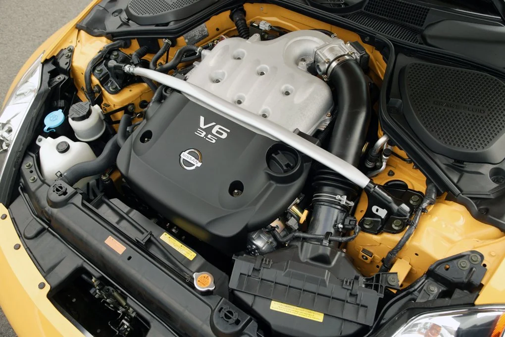 Nissan_VQ35DE_engine_001.jpg