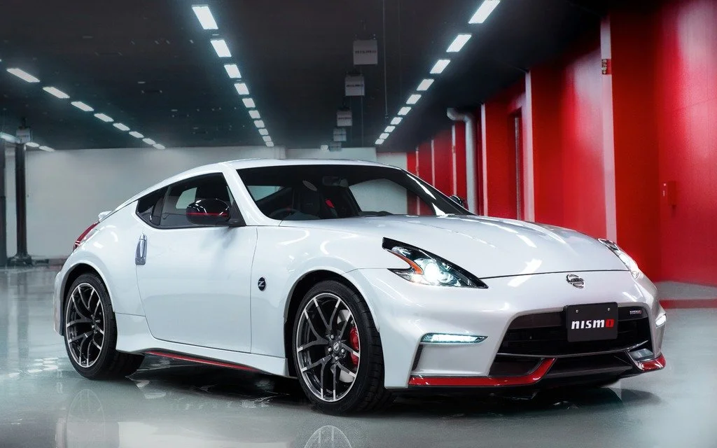 159344_2015_Nissan_Z.jpg