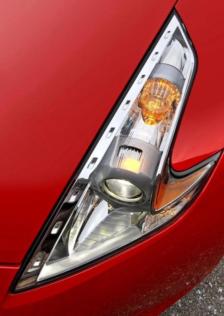 370z-headlight.jpg