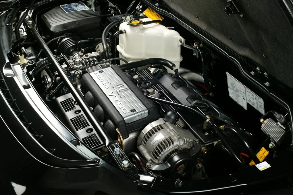 Honda_C30A_engine_001.jpg