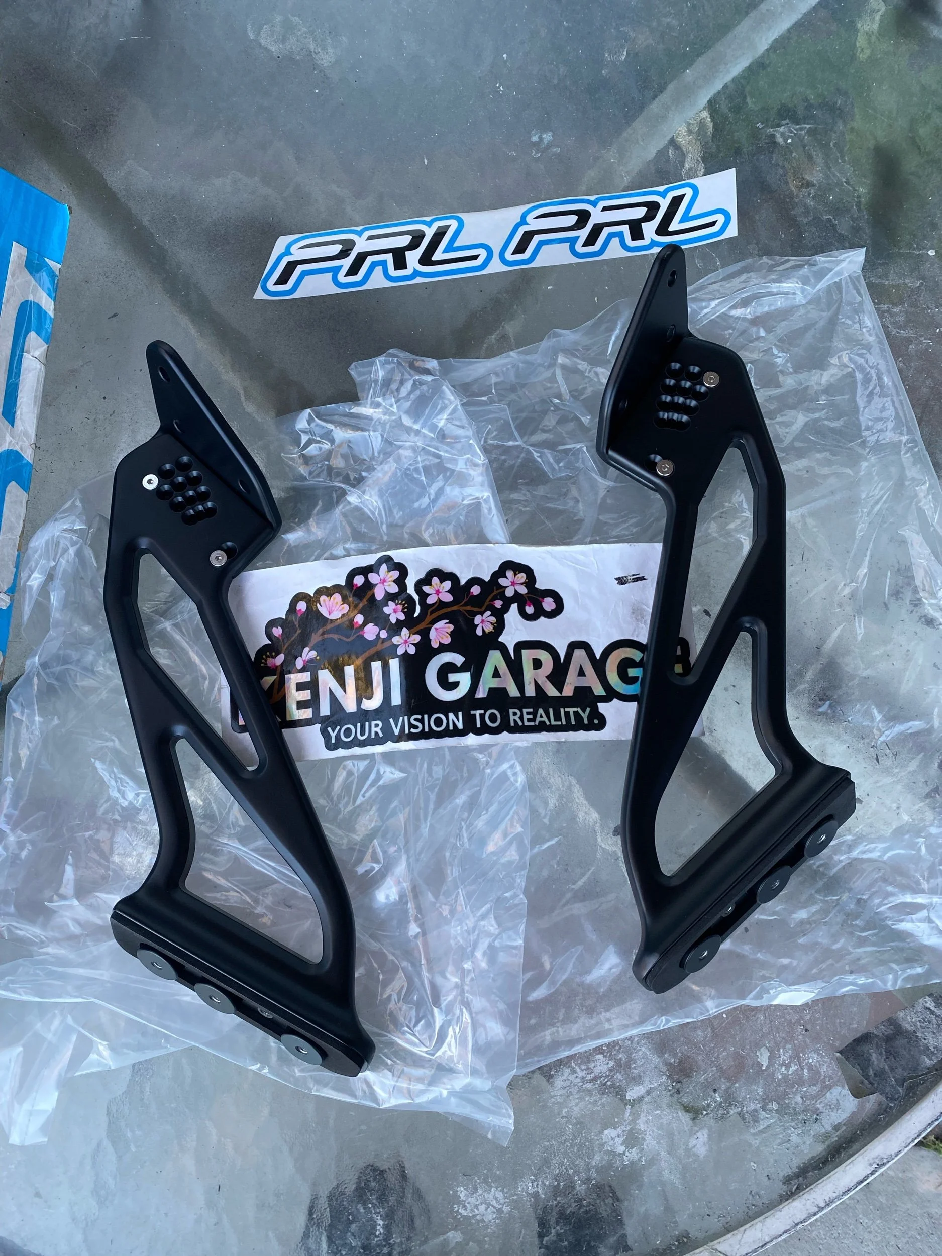 CIVIC type R　CNF-R　HRC　#271　spark　パーツ脱落 2017-2021 Honda Civic Type-R FK8 Front Pipe Hardware | PRL