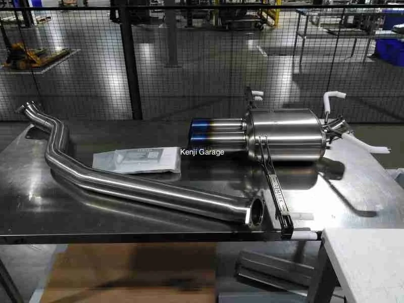 Remark 23+ Honda Civic Type R (FL5) Sports Touring Catback Titanium Exhaust/SUS304 Front Pipe
Part Number: RK-C2076H-09TS
Details:
Includes full 3" stainless steel construction front over pipe. This system is not compatible with OEM front pipe