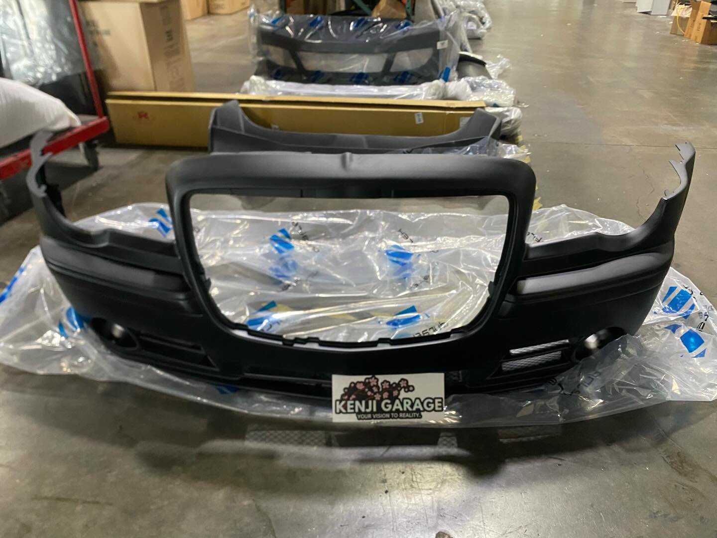 2005-2010 Chrysler 300 300C Duraflex SRT Look Front Bumper Cover - 1 Piece

Part Number 109471

🏎 Aftermarket Performance Parts
💰Financing available
📧 info@kenjigarage.com
📲 714-417-2698
🌎 Ship World Wide
💻 www.kenjigarage.com

#300c #srt #kenj