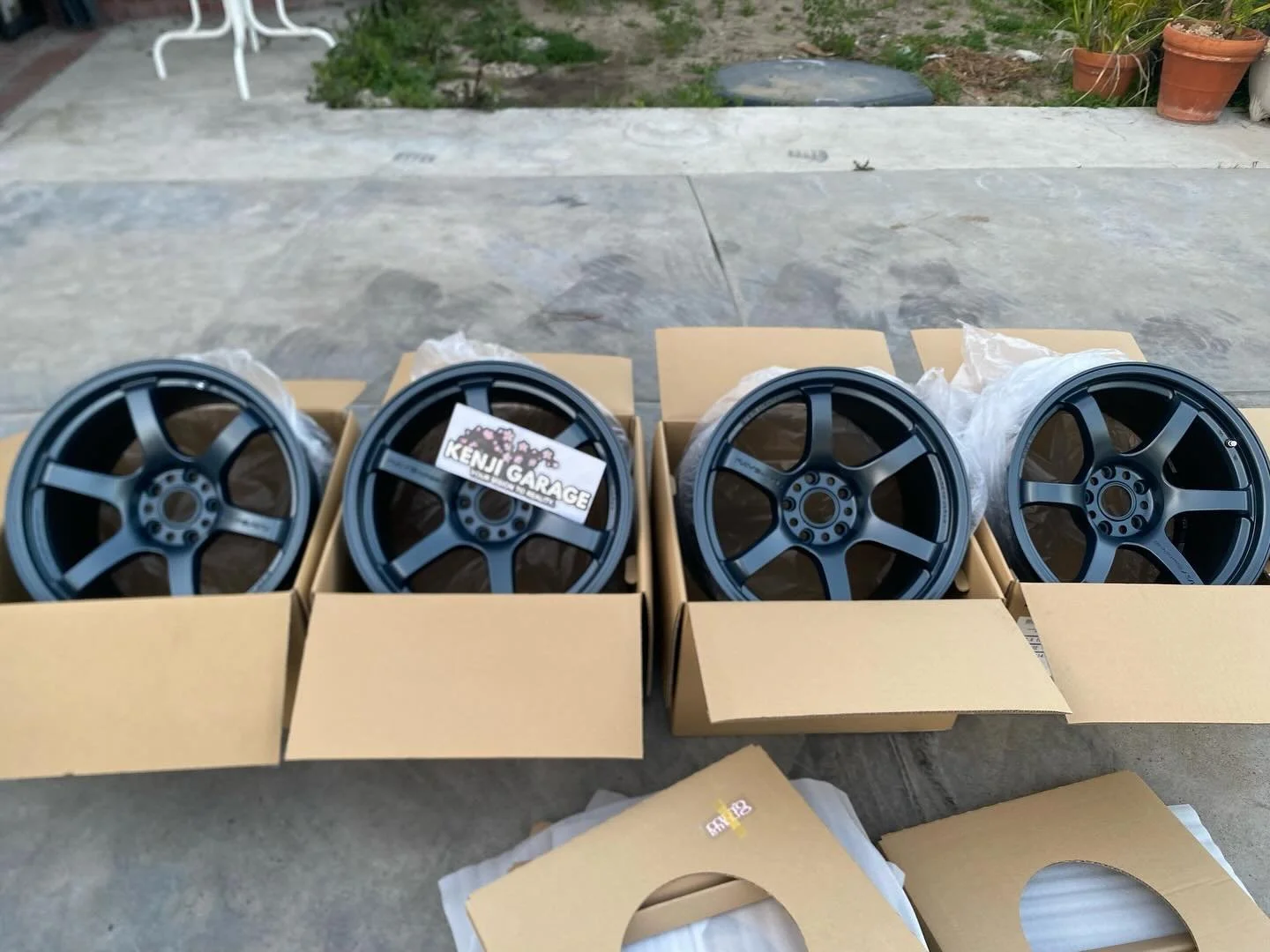 Gram Light 57DR Gun Blue 2 18x10.5 +22 5x114.3 

Part Number: WGIAC22EG2

🏎 Aftermarket Performance Parts
💰Financing available
📧 info@kenjigarage.com
📲 714-417-2698
🌎 Ship World Wide
💻 www.kenjigarage.com

#rayswheels #gramlights #gramlights57d