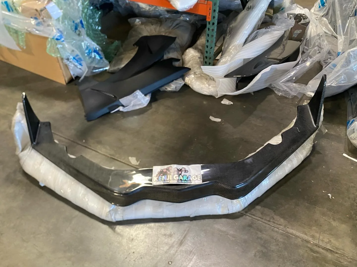 06-13 Chevy Corvette C6 Carbon Creations Stingray Z Front Lip Under Air Dam 

Part Number 109918

🏎 Aftermarket Performance Parts
💰Financing available
📧 info@kenjigarage.com
📲 714-417-2698
🌎 Ship World Wide
💻 www.kenjigarage.com

#c6corvette #c