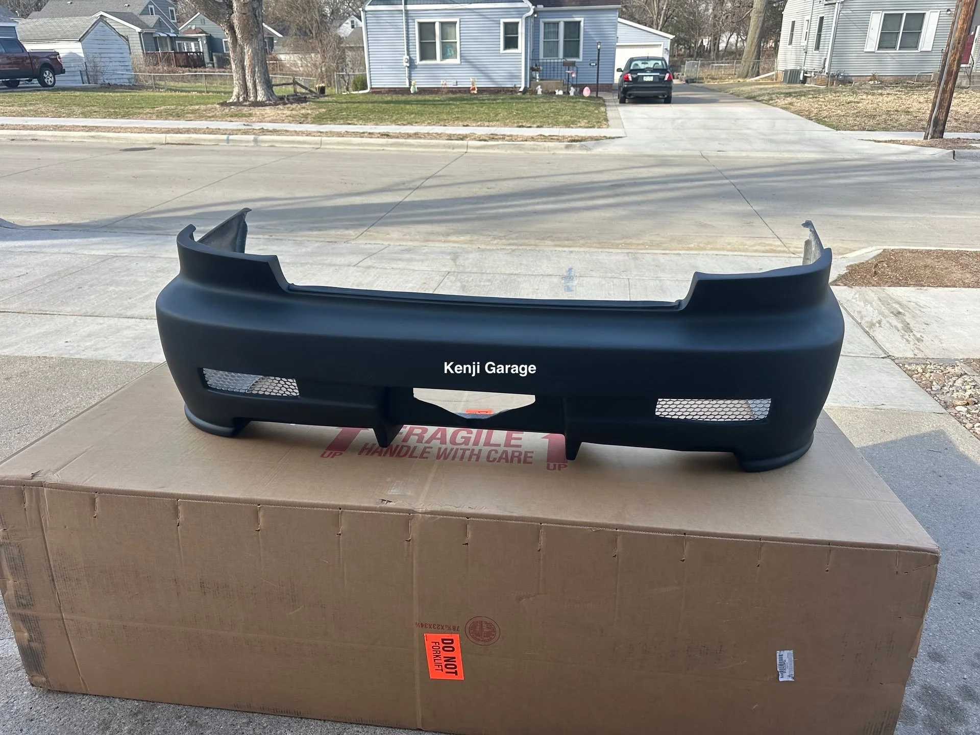 VIS Racing 94-01 Acura Integra Sedan Tracer Rear Bumper

Part Number: 94ACINT4DTRA-002

🏎 Aftermarket Performance Parts
💰Financing available
📧 info@kenjigarage.com
📲 714-417-2698
🌎 Ship World Wide
💻 www.kenjigarage.com

#visracing #acuraintegra