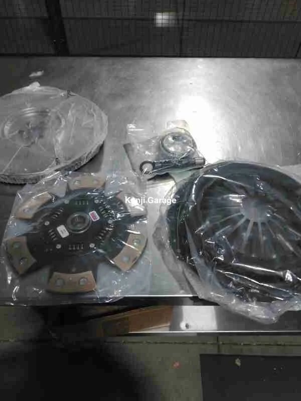 Competition Clutch 91-98 Nissan 240SX KA24DE White Bunny Upgrade Stage 4 Clutch Kit w/ Flywheel

Part Number: 6055-2-1620

Hub Style:Sprung
Pressure Plate Style:Diaphragm
Pilot Bushing Included:Yes
Alignment Tool Included:Yes
Clutch Disc Quantity:1
C
