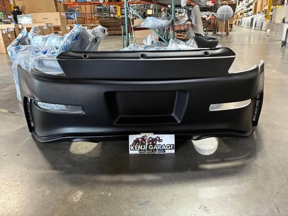 2003-2008 Nissan 350Z Z33 Duraflex N4 Rear Bumper Cover - 1 Piece

Part number : 115273

🏎 Aftermarket Performance Parts
💰Financing available
📧 info@kenjigarage.com
📲 714-417-2698
🌎 Ship World Wide
💻 www.kenjigarage.com

#kenjigarage #350z #dur