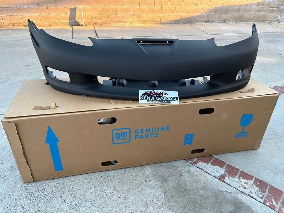 OEM 06-13 Chrevolet Corvette C6 ZR1 / Grand Sport / Z06 OEM Urethane Front Bumper 

Part Number: 15915335

If going on base C6 recommend using ZR1 / ZR2 wide front fenders

🏎 Aftermarket Performance Parts
💰Financing available
📧 info@kenjigarage.co