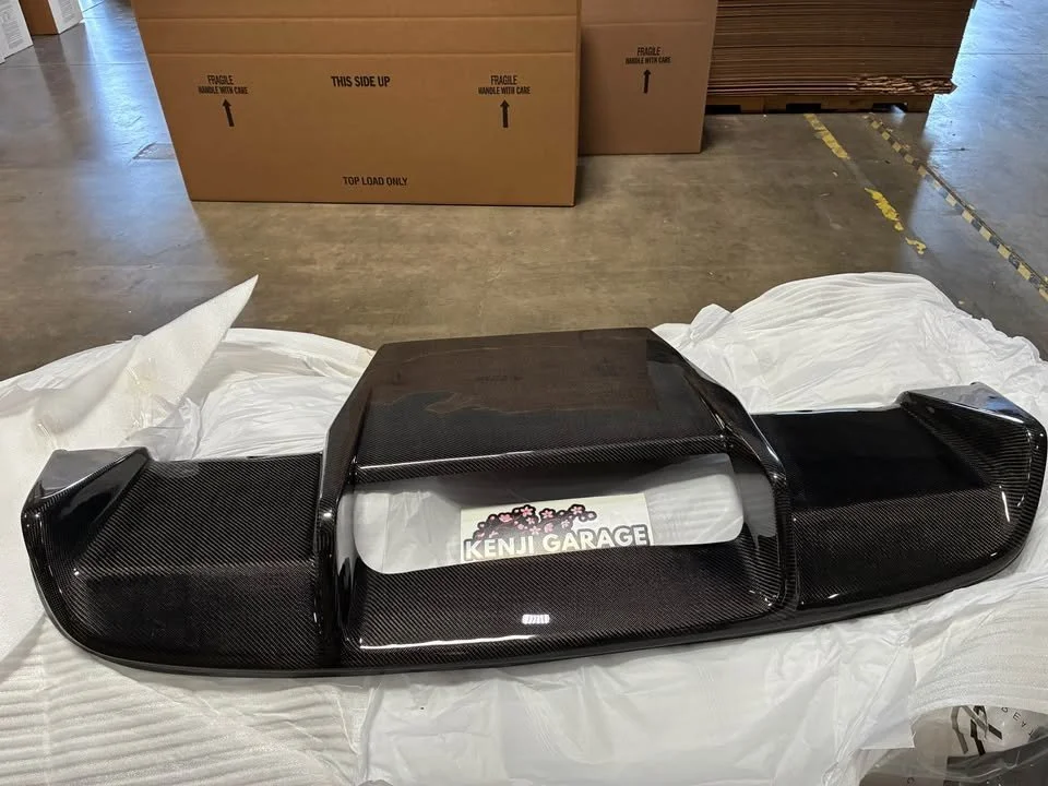 2005-2013 Chevrolet Corvette C6 Carbon Creations GT500 Rear Diffuser - 1 Piece

Note: Rear mudflaps will need to be trimmed in order for diffuser to fit.

Fits the following models: Fits All Models, Base Model, Coupe, LT, ZR1, Z06, Grand Sport

Part 