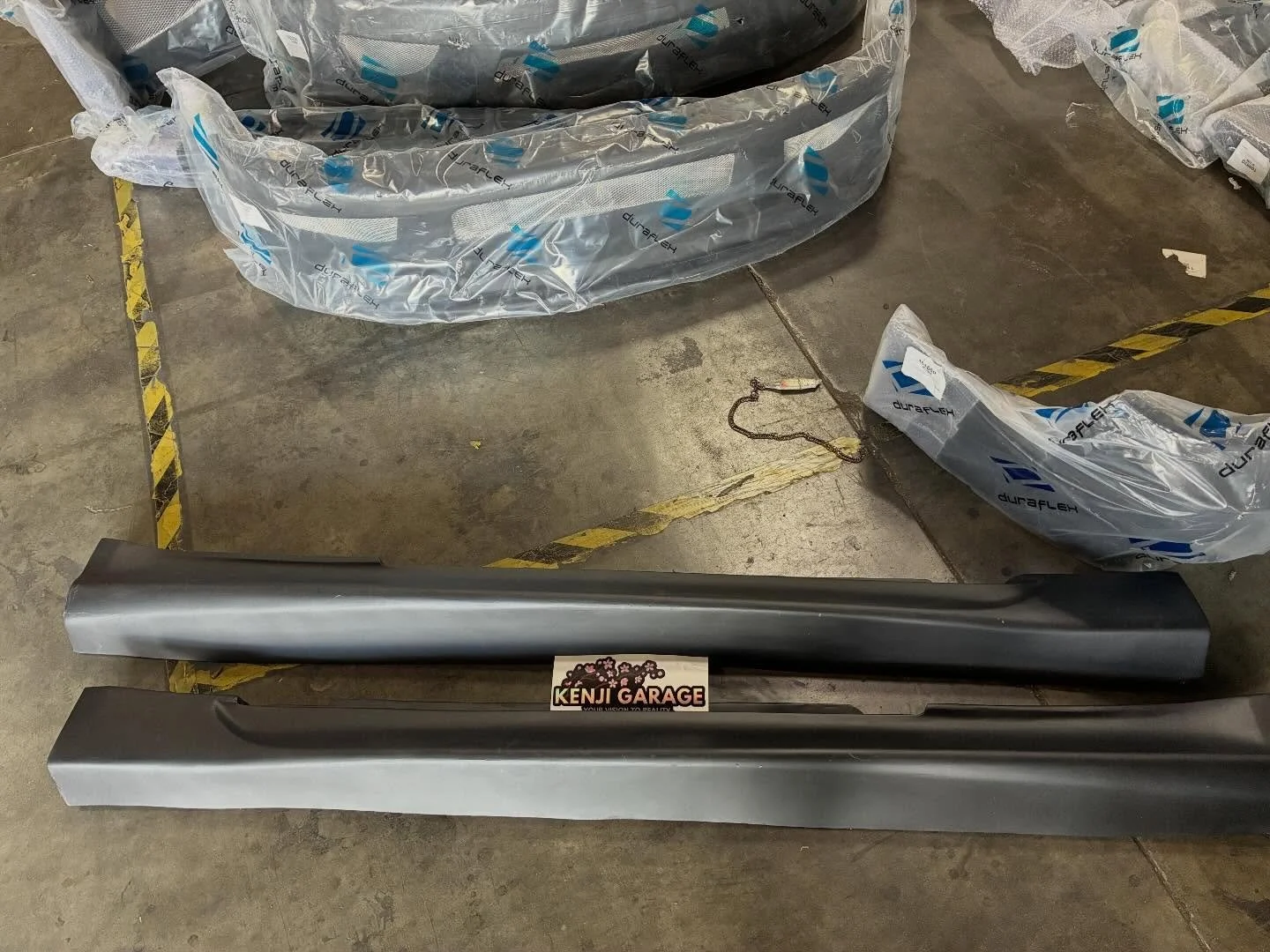 2003-2007 Infiniti G Coupe G35 Duraflex IPL Look Side Skirt Rocker Panels - 2 Piece

Part number: 115491

🏎 Aftermarket Performance Parts
💰Financing available
📧 info@kenjigarage.com
📲 714-417-2698
🌎 Ship World Wide
💻 www.kenjigarage.com

#infin