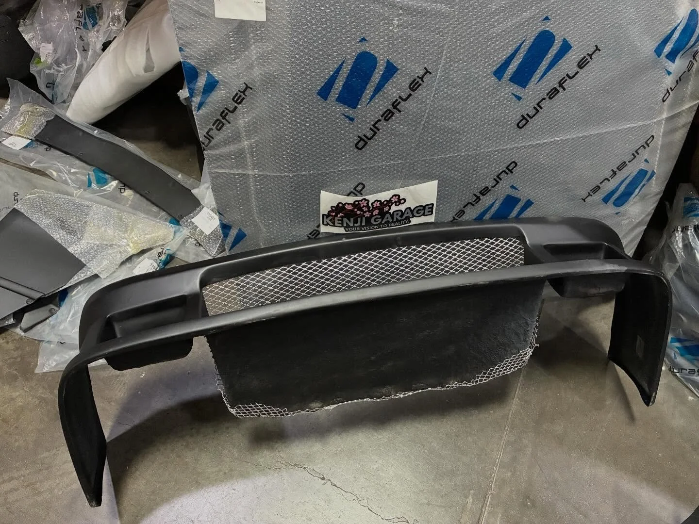 1979-1985 Mazda RX-7 Duraflex M-1 Speed Front Lip Under Spoiler Air Dam - 1 Piece

Note: front lip is designed for 81-85 rx-7 models. 79-80 rx-7 models will require modifications to fit properly.

Fits the following models: Base Model, LS, GS

Part n