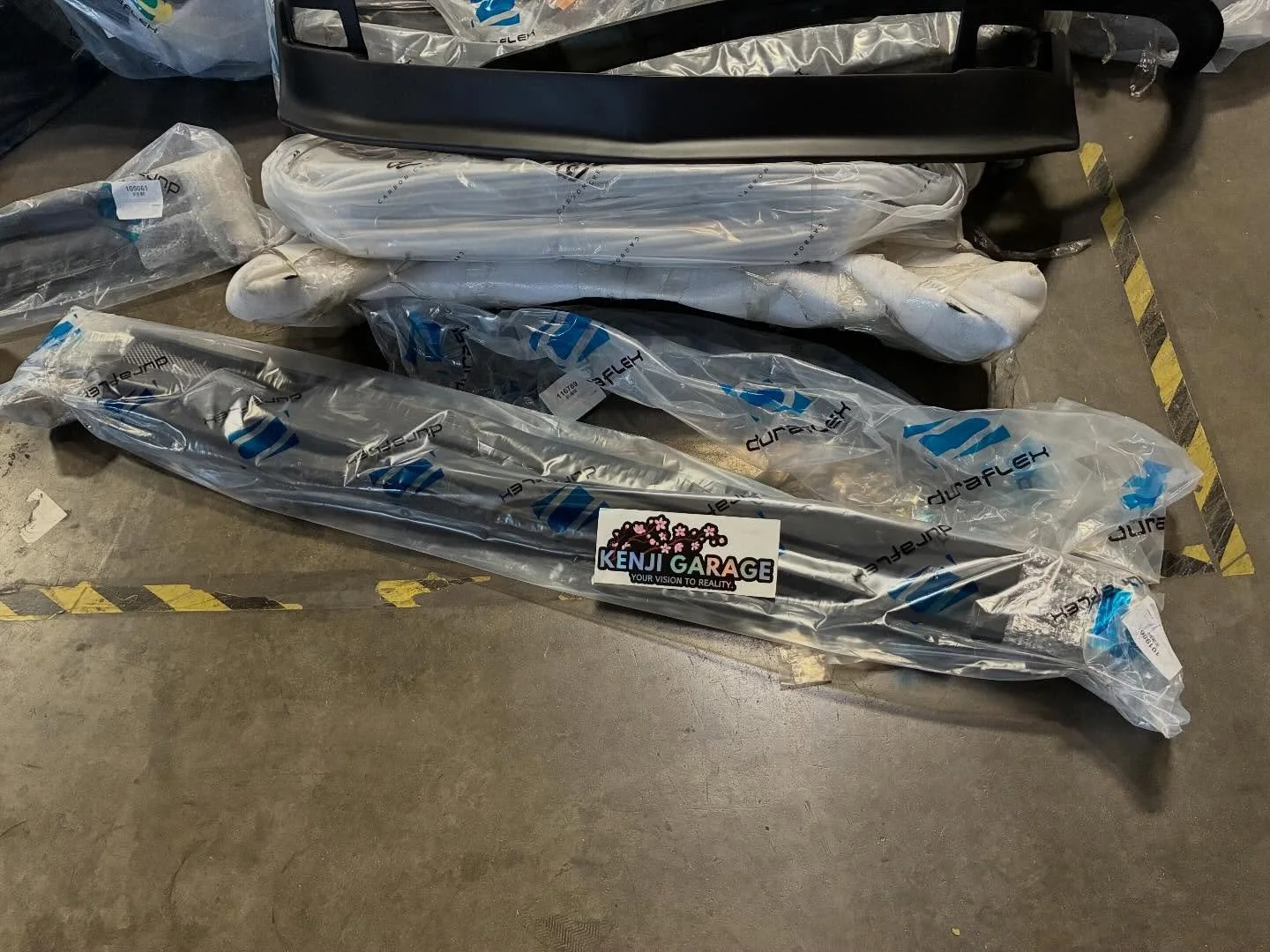 1998-2002 Honda Accord 4DR Duraflex Spyder Side Skirts Rocker Panels - 2 Piece

Part Number: 101986

Fits the following models: Fits All Sedan Models, Base Model, EX Sedan, LX Sedan, Special Edition Sedan

🏎 Aftermarket Performance Parts
💰Financing