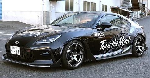 HKS Front &amp; Rear Fender Moldings 22+ Subaru BRZ / 22+ Toyota GR86

Part Number: 53004-AT042

Details:

Functional styling parts designed for everyday use.

With a subtle +8mm per side (+16mm overall), this upgrade creates a wider, more aggressive