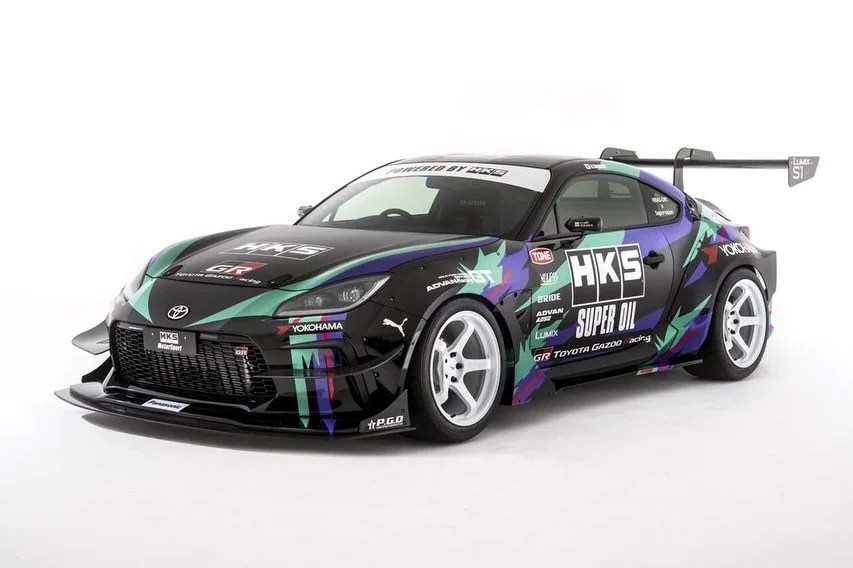 HKS Body Kit TYPE-R Full Body Kit 22+ Subaru BRZ / 22+ Toyota GR86

Part Number: 53004-AT029

Notes: Includes Front Spoiler &amp; Splitter Canards, Front Bumper Canards, Front Fender Flares, Side Skirts, Rear Fender Flares, &amp; Rear Bumper Diffuser