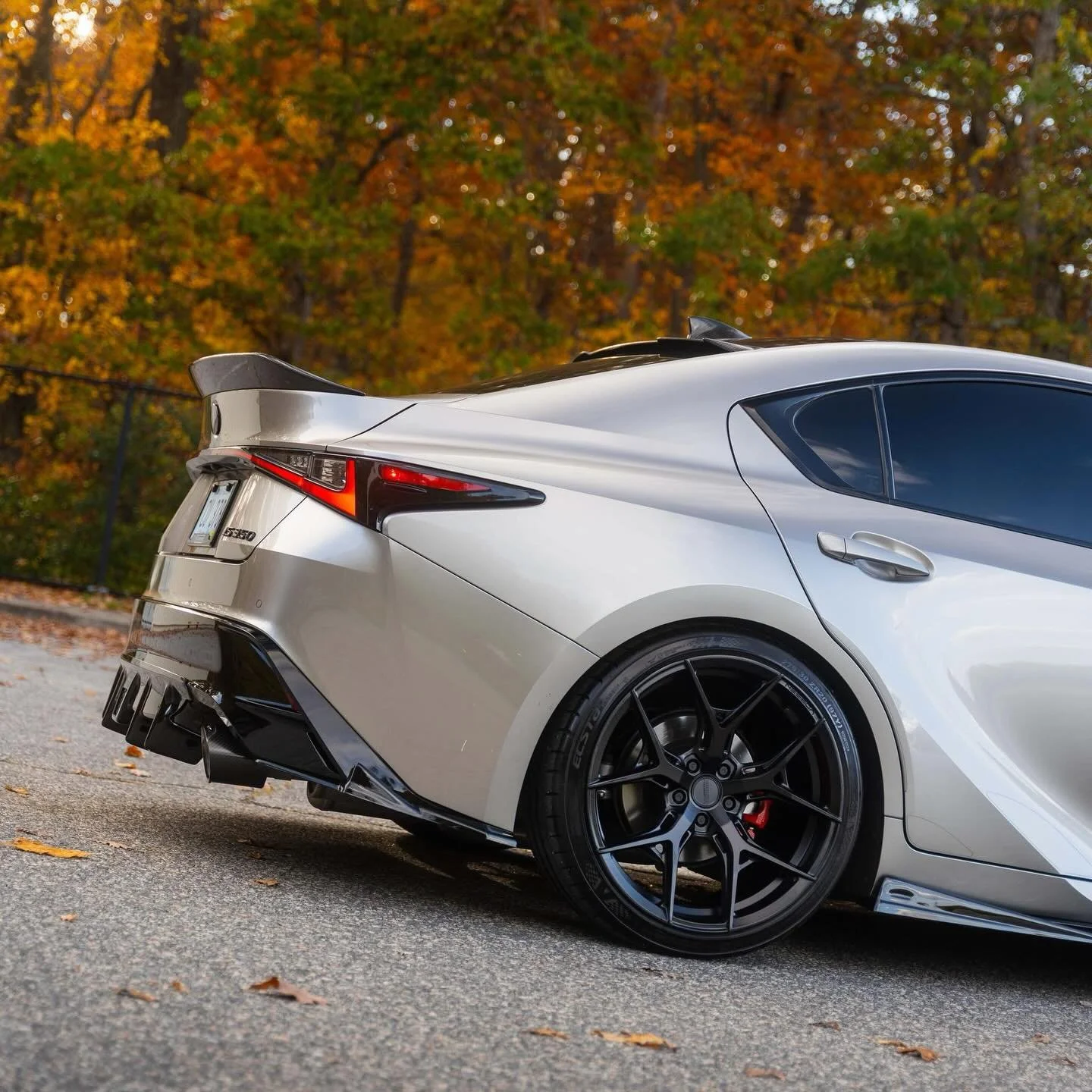 Seibon TT-Style Carbonfiber Rear Spoiler 21+ Lexus IS300/IS350/IS500

Part Number: RS21LXIS-TT

🏎 Aftermarket Performance Parts
💰Financing available
📧 info@kenjigarage.com
📲 714-417-2698
🌎 Ship World Wide
💻 www.kenjigarage.com

#kenjigarage #is