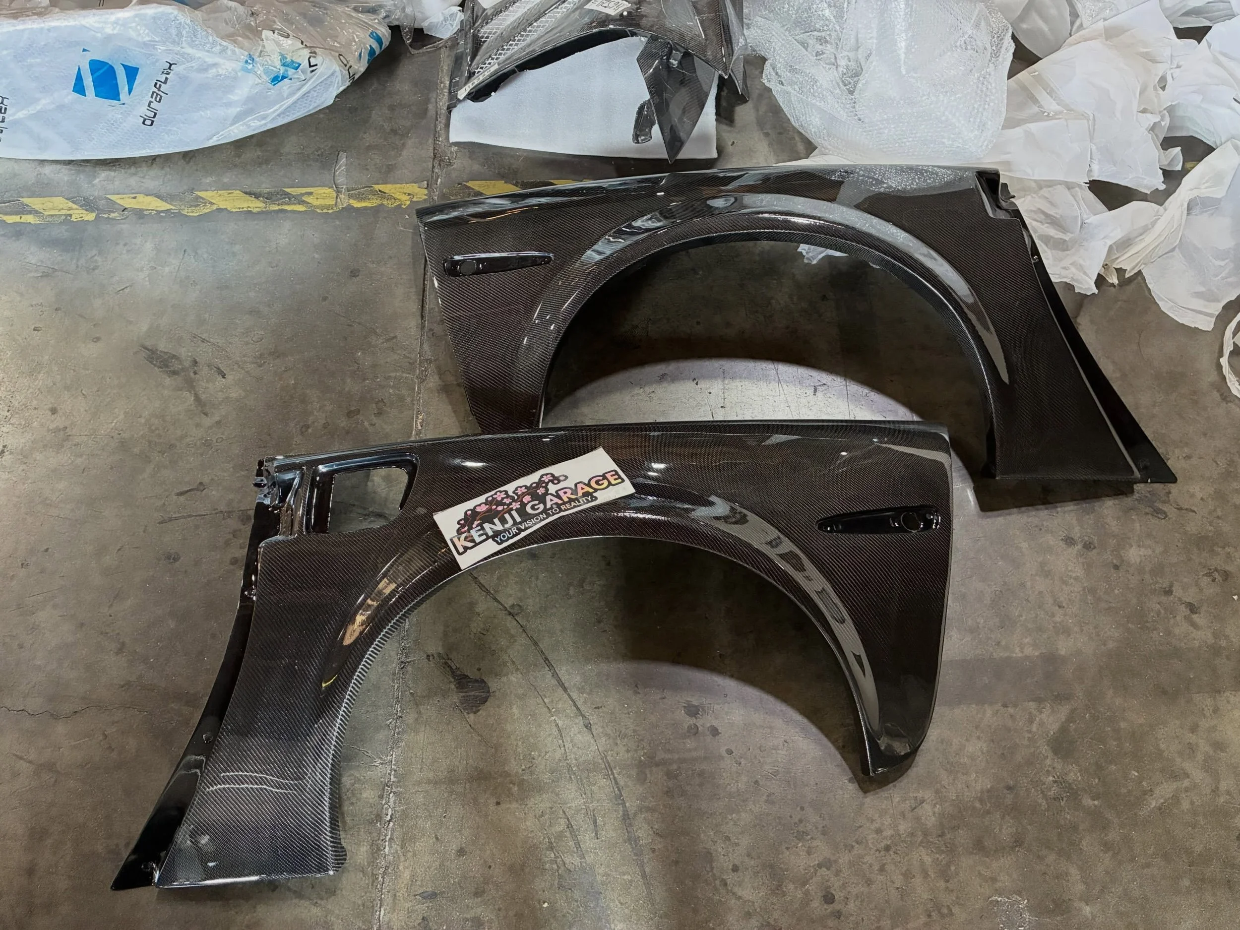 2005-2013 Chevrolet Corvette Carbon Creations ZR Edition Carbon Fiber Fender

Part Number: 105776

🏎 Aftermarket Performance Parts
💰Financing available
📧 info@kenjigarage.com
📲 714-417-2698
🌎 Ship World Wide
💻 www.kenjigarage.com

#chevycorvett