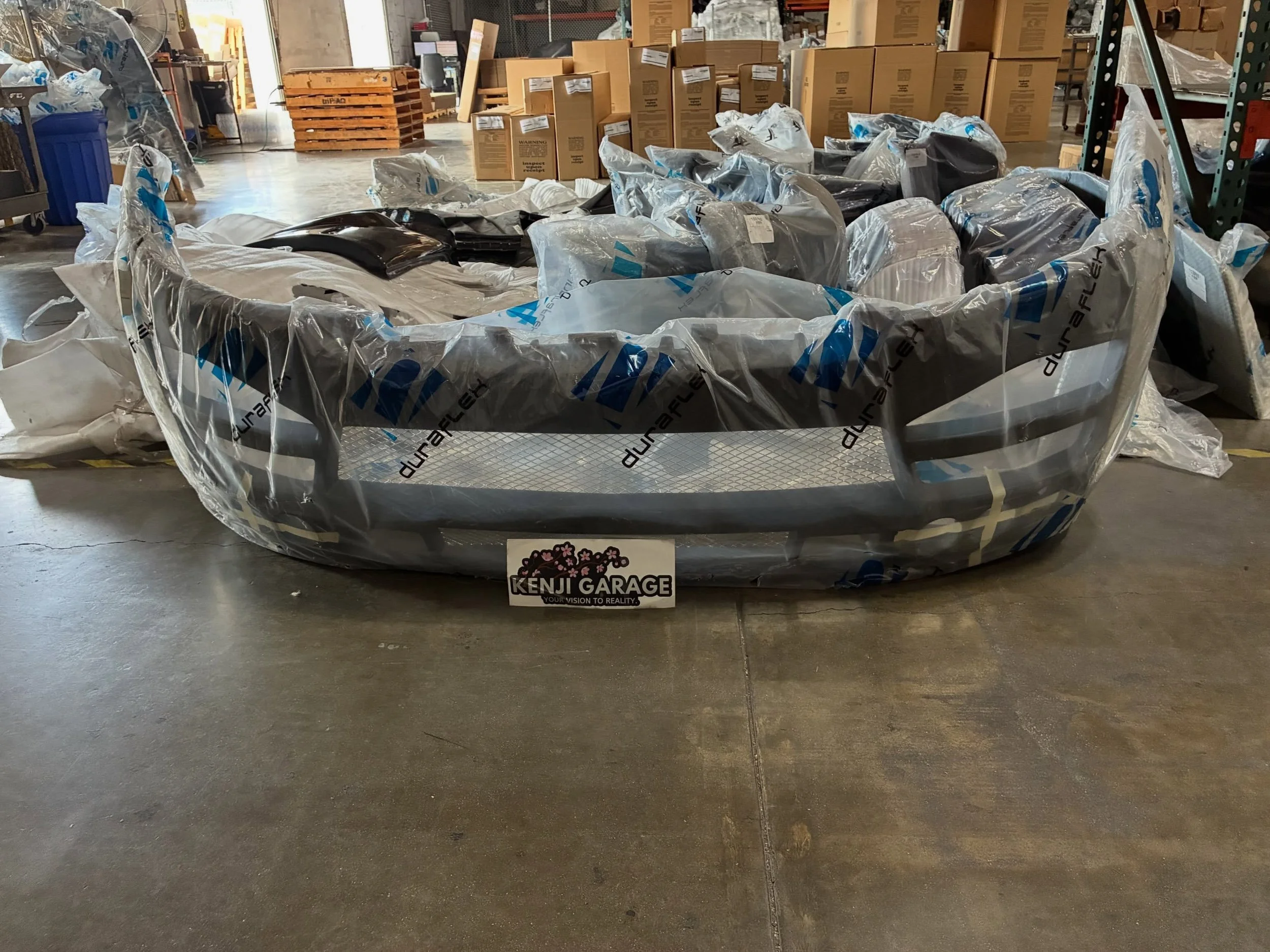 2012-2015 Land Rover Range Rover Evoque Duraflex Sollera Front Bumper Cover - 1 Piece

Part Number: 119114

🏎 Aftermarket Performance Parts
💰Financing available
📧 info@kenjigarage.com
📲 714-417-2698
🌎 Ship World Wide
💻 www.kenjigarage.com

#ken