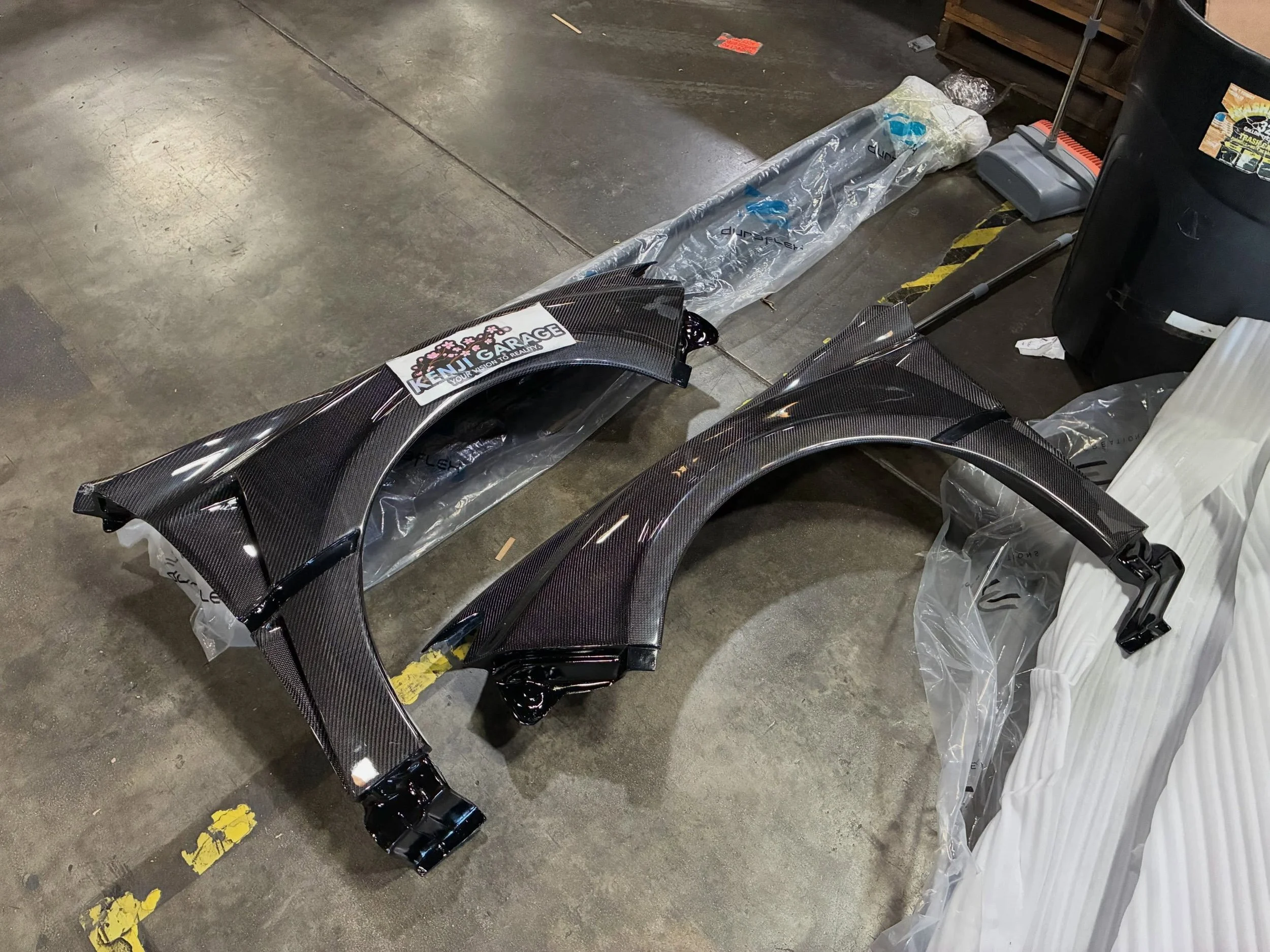 08-14 Subaru STi Hatchback &amp; Sedan / 11-14 Sedan WRX Sedan &amp; Hatchback Carbon Creations VRS Fenders 2pcs

Part Number: 116957

🏎 Aftermarket Performance Parts
💰Financing available
📧 info@kenjigarage.com
📲 714-417-2698
🌎 Ship World Wide
?