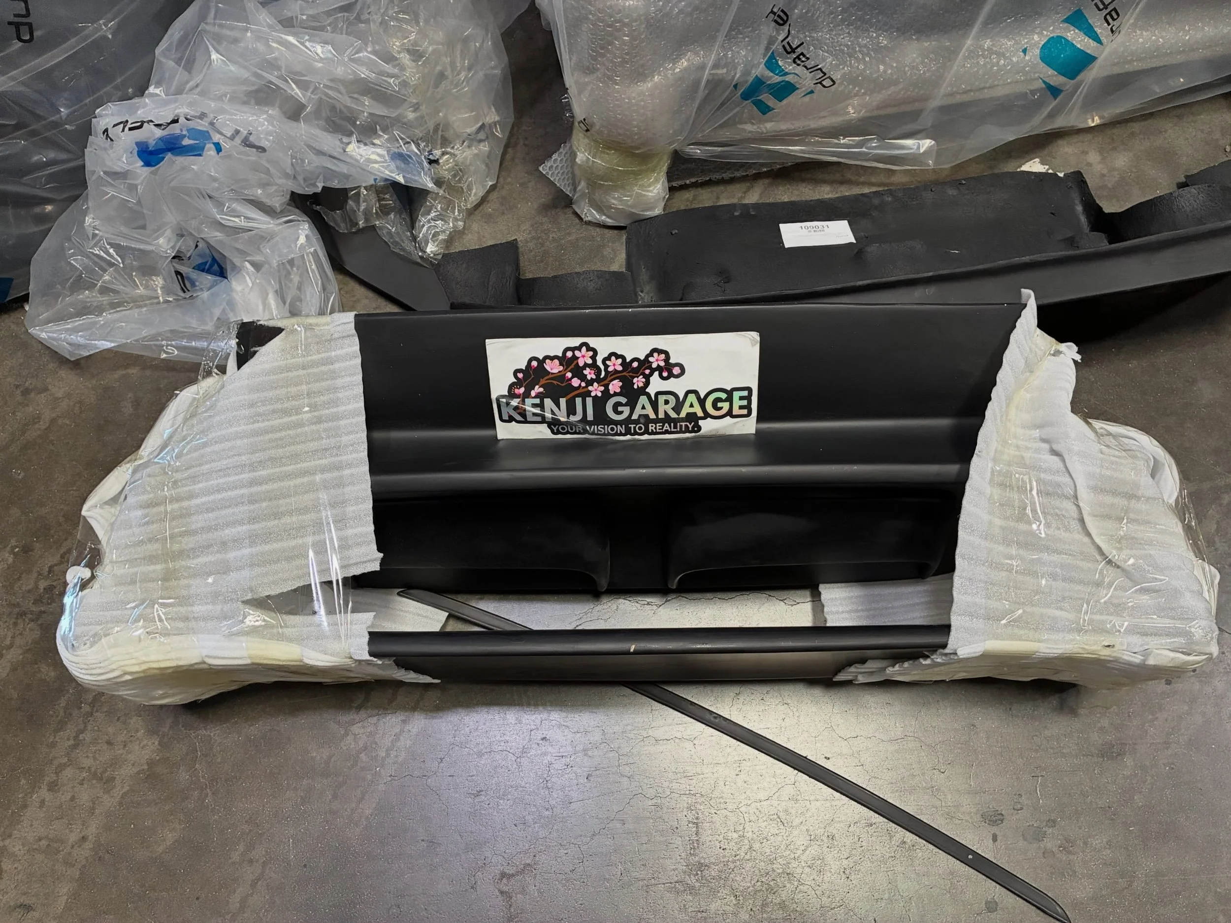 2005-2008 Porsche 997 Duraflex GT-3 Rear Wing

Part number 105146

🏎 Aftermarket Performance Parts
💰Financing available
📧 info@kenjigarage.com
📲 714-417-2698
🌎 Ship World Wide
💻 www.kenjigarage.com

#porsche997 #997gt3 #911gt3 #kenjigarage #911