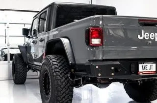 AWE Tuning 20-21 Jeep Gladiator JT 3.6L Tread Edition Cat-Back Single Side Exhaust - Diamond Black Tip

Part Number 3015-23103

Tip Diameter: 5in

Tubing Diameter: 3in

🏎 Aftermarket Performance Parts
💰Financing available
📧 info@kenjigarage.com
📲