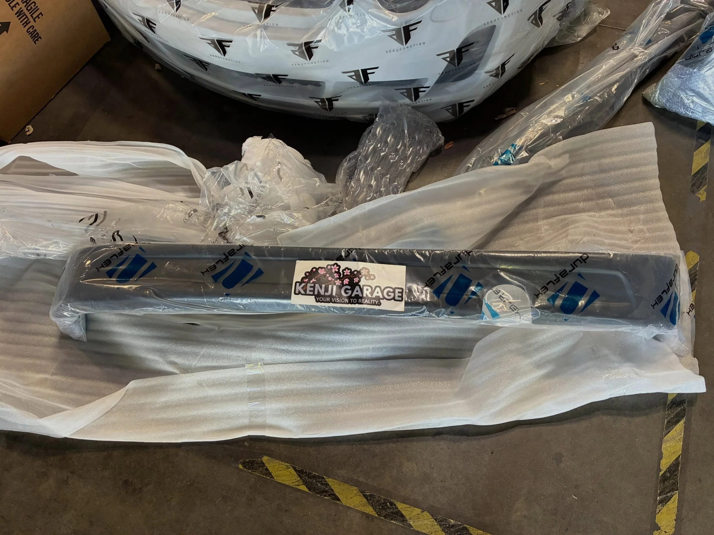 2004-2007 Scion xB Duraflex F-1 Rear Lip

Part Number: 103104

🏎 Aftermarket Performance Parts
💰Financing available
📧 info@kenjigarage.com
📲 714-417-2698
🌎 Ship World Wide
💻 www.kenjigarage.com

#toyotabb #scionxb #xb #kenjigarage #clubxb
