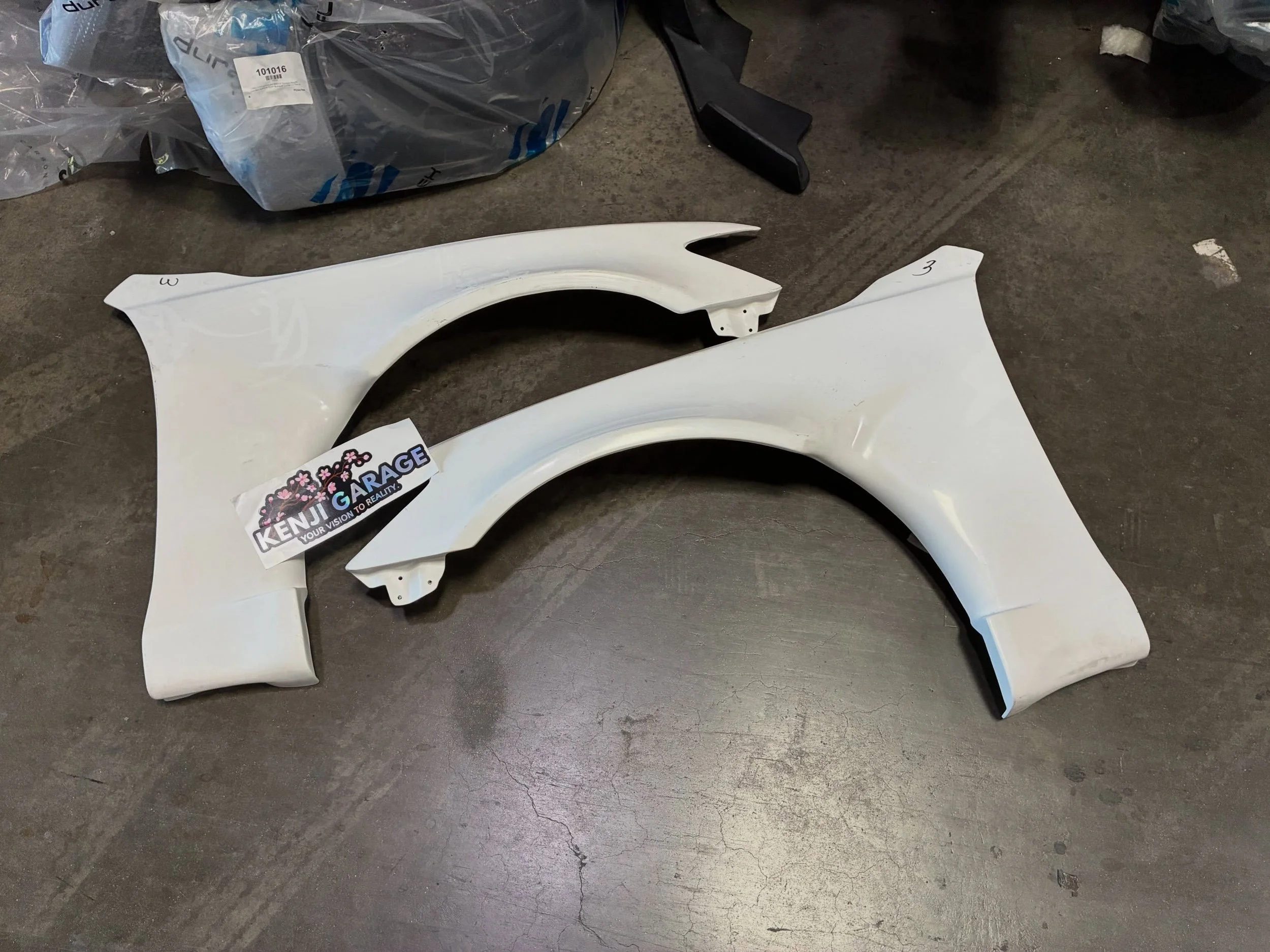 2000-2005 Lexus IS Series IS300 Gralix RBS V2 Front Fender Flares - 2 Piece

Part Number: 215952

🏎 Aftermarket Performance Parts
💰Financing available
📧 info@kenjigarage.com
📲 714-417-2698
🌎 Ship World Wide
💻 www.kenjigarage.com

#is300 #lexusi