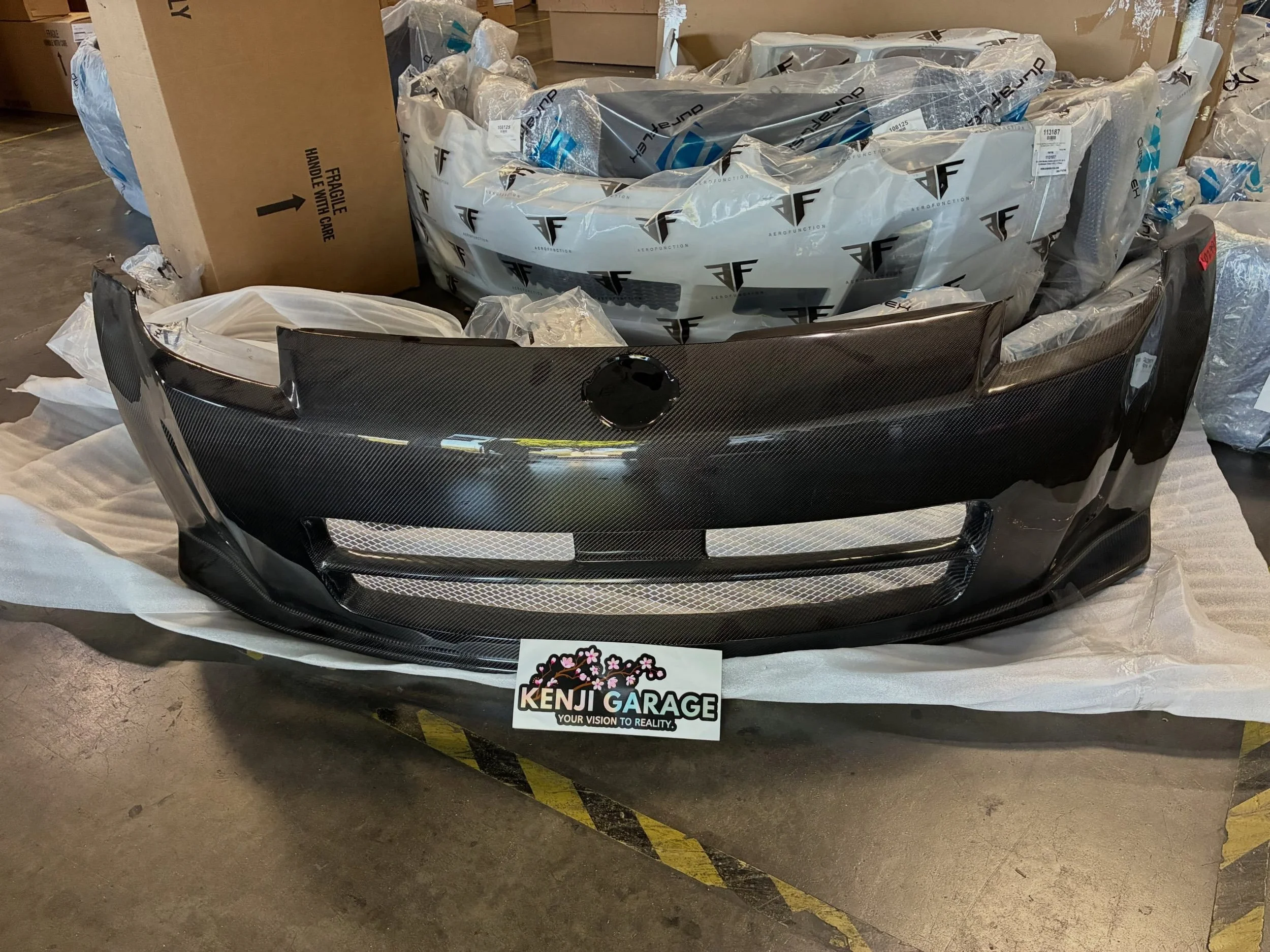 2003-2008 Nissan 350Z Carbon Creations N-1 Carbon Fiber Front Bumper

Part Number: 102792

🏎 Aftermarket Performance Parts
💰Financing available
📧 info@kenjigarage.com
📲 714-417-2698
🌎 Ship World Wide
💻 www.kenjigarage.com

#nissan350z #z33 #350