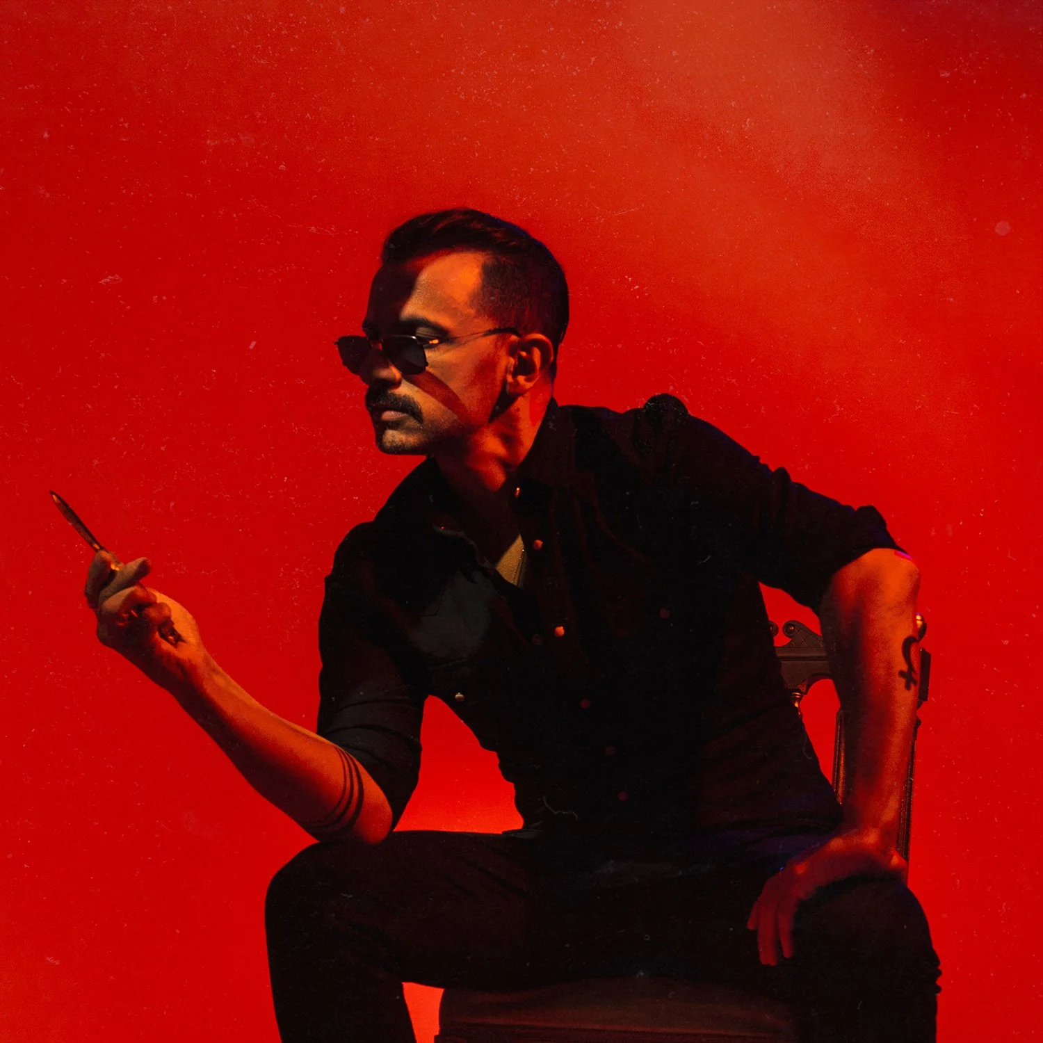 Interview: Iam Nothe - Holding On