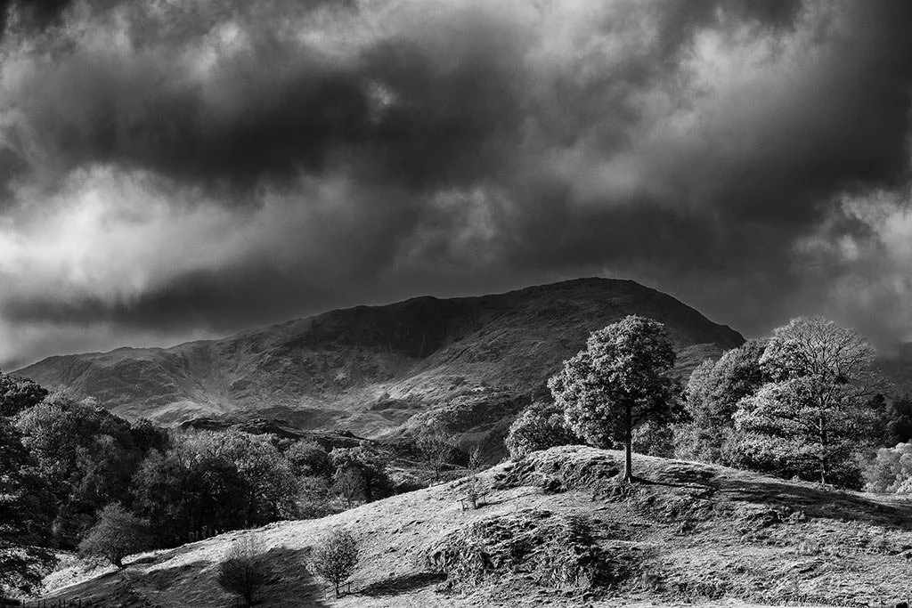 Contrats-and-Weather-Over-Weartherlam-baw.jpg