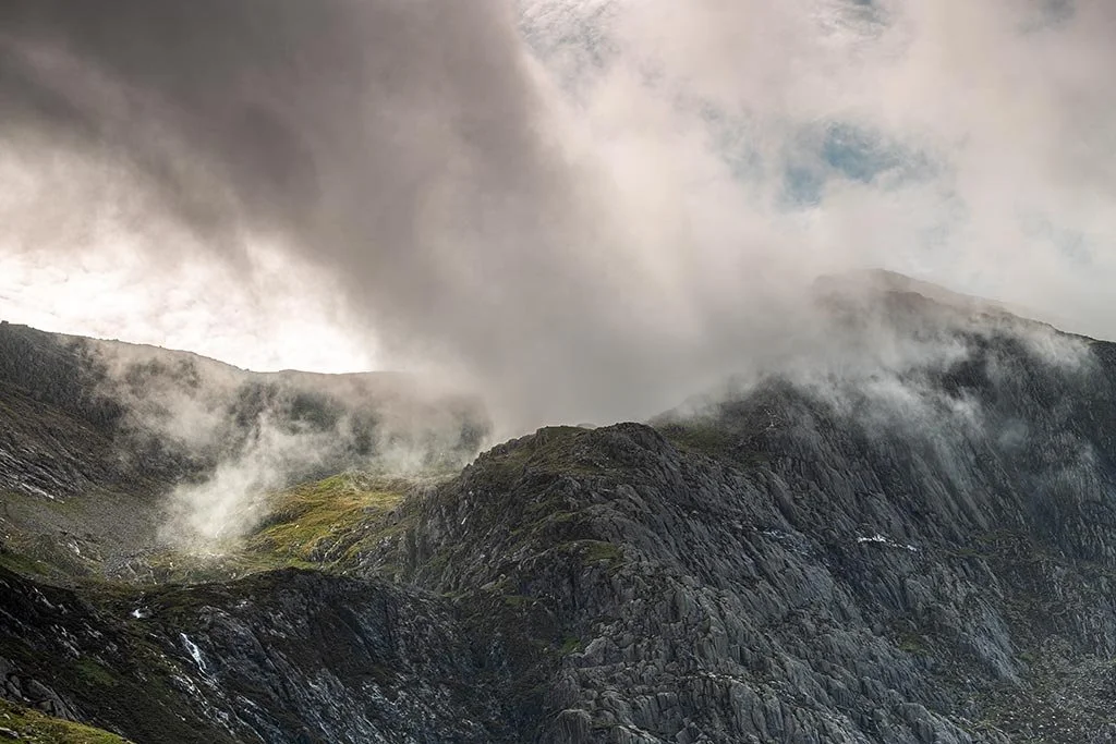 Dramatic-Shifting-Clouds-Above-Cwm-Idwal-On-Glyder-Fawr.jpg