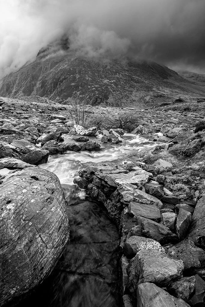 Afon-Idwal-Flows-Towards-Pen-Yr-Ole-wen-On-A-Late-Winters-Afternoon-baw.jpg