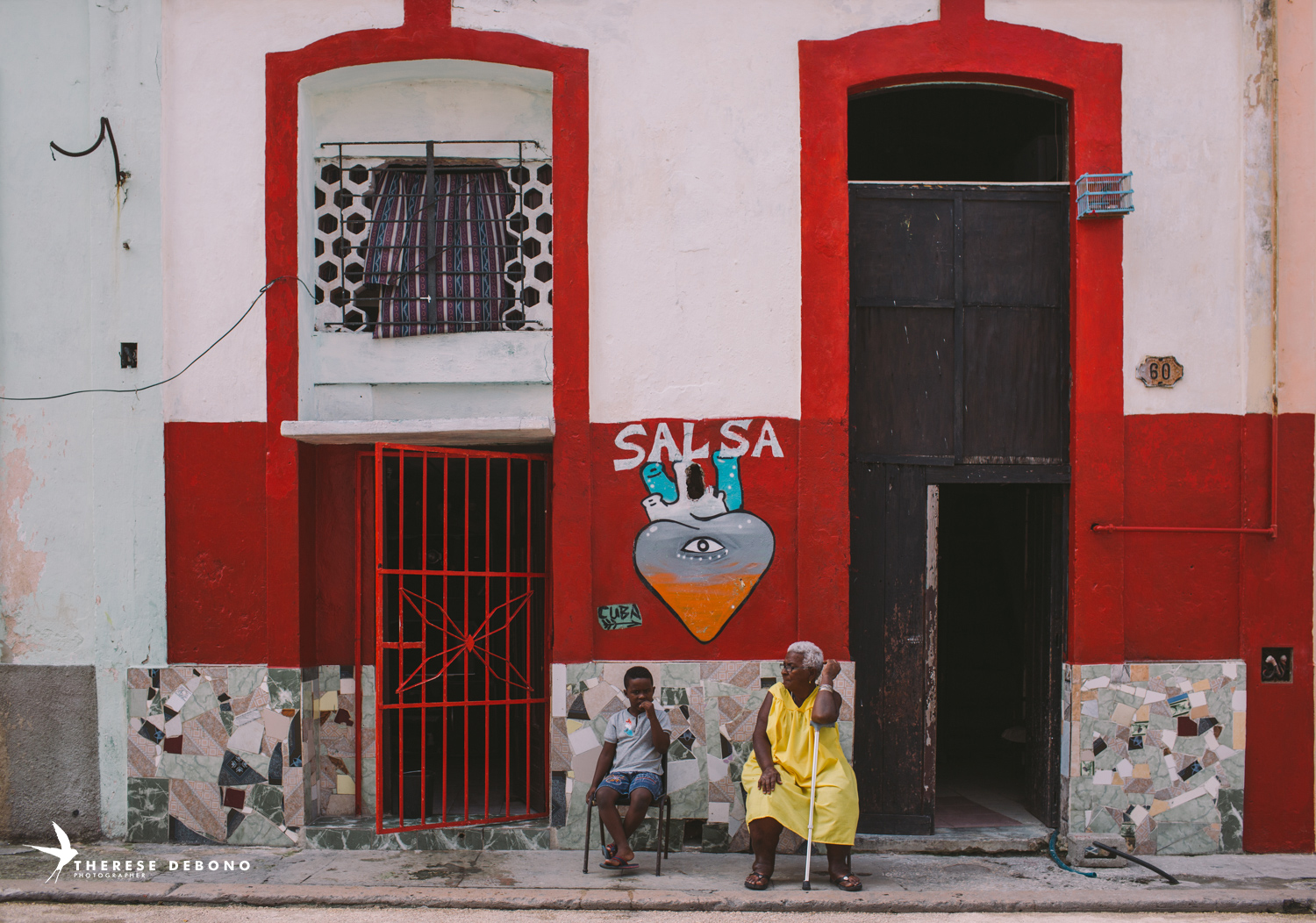 Along the streets of Havana, colours and graffiti are the order of the day.