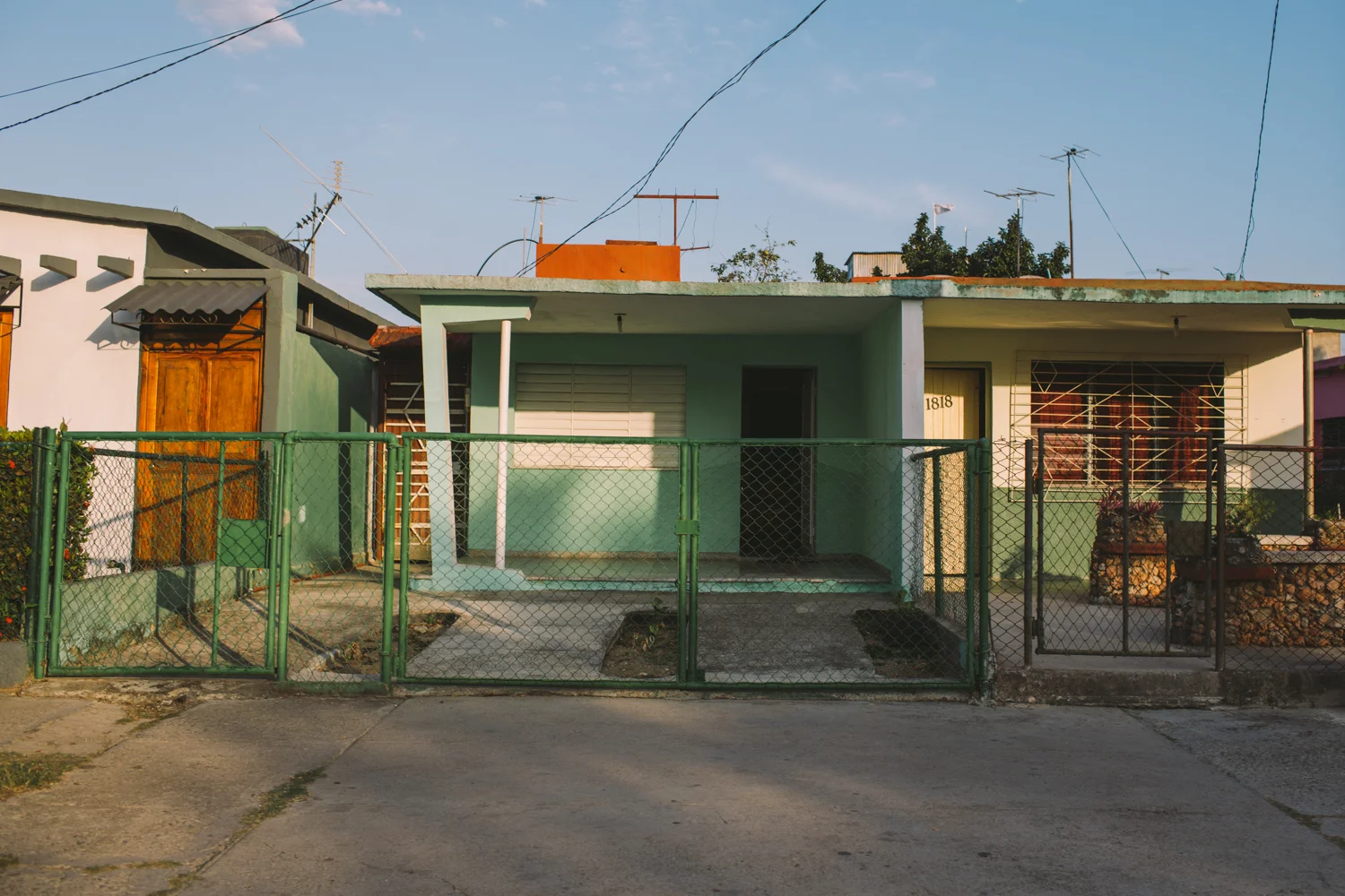 Cienfuegos LR-39.jpg