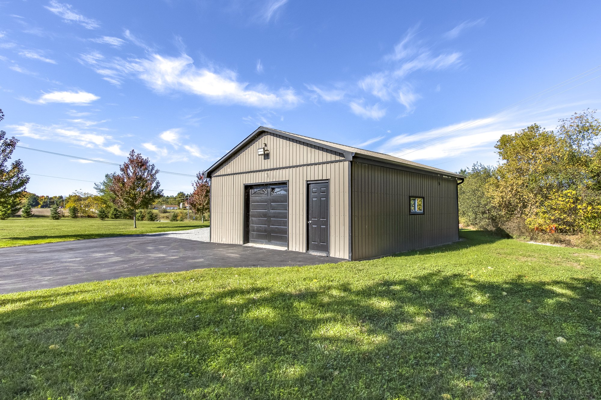 58.  399 Dawson's Sideroad.JPG