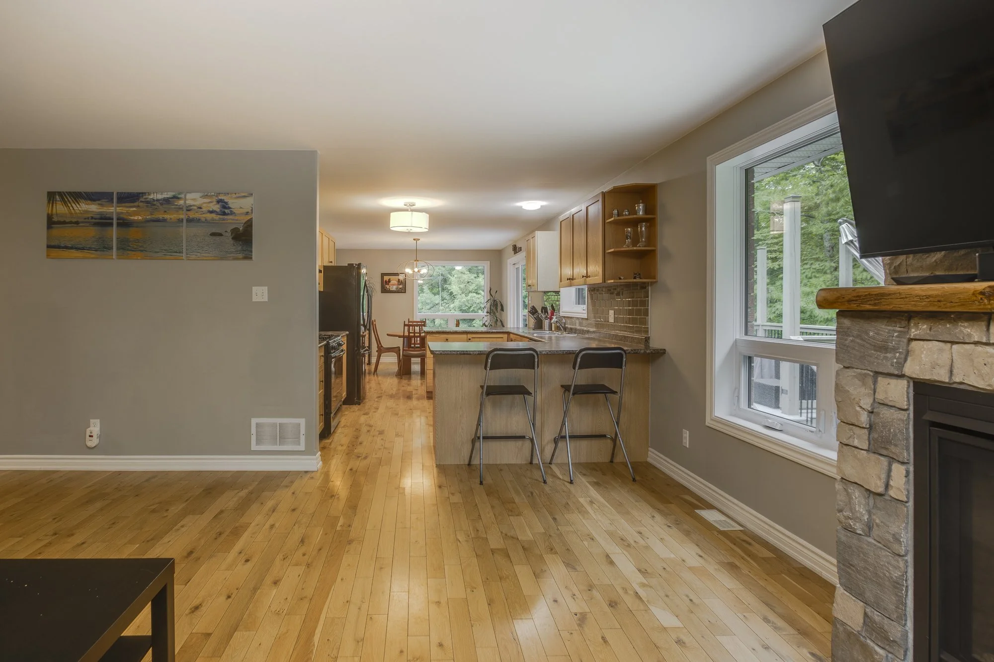 12.  2367 McDonald Rd.JPG