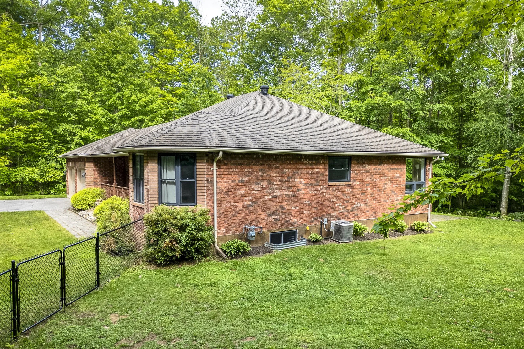 43.  2367 McDonald Rd.JPG