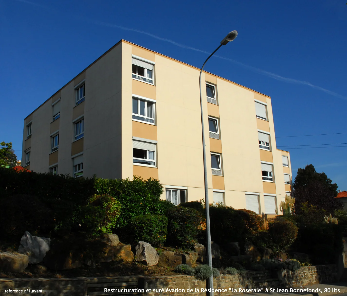 REF 1 roseraie avant.jpg