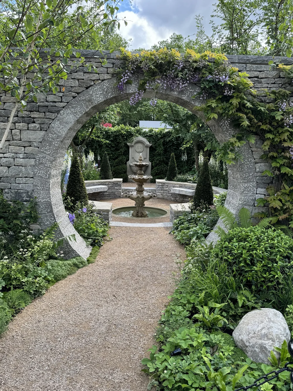 Bridgerton-inspired garden