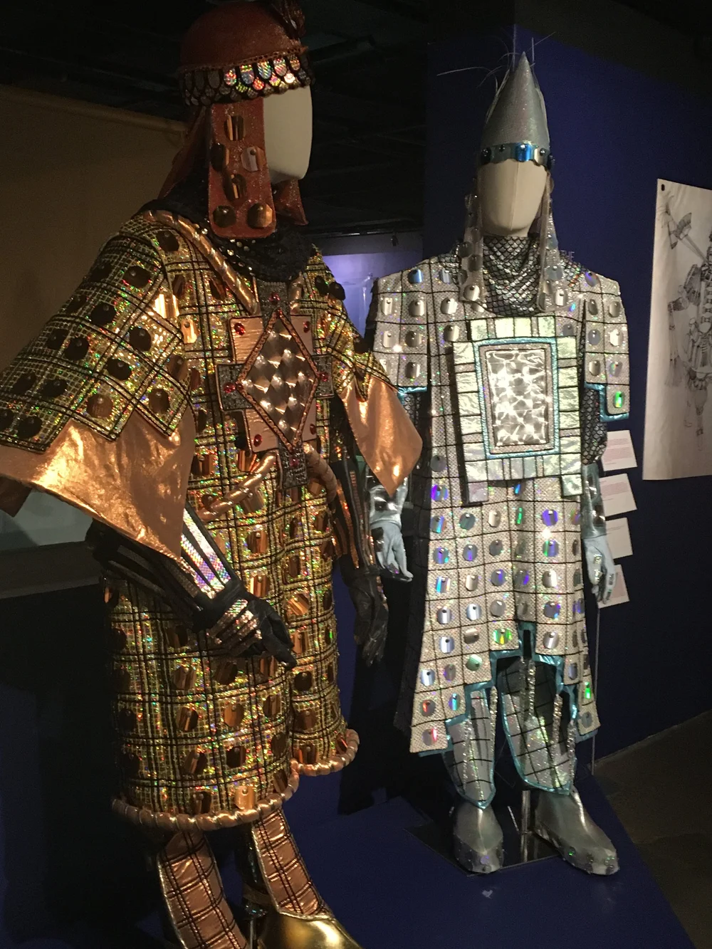  AT THE OPERA In 2000, Zandra Rhodes began to design costumes for the San Diego Opera's new production of The Magic Flute This would be the first of three major opera productions that Rhodes would be involved in. From the costumes in The Magic Flute,