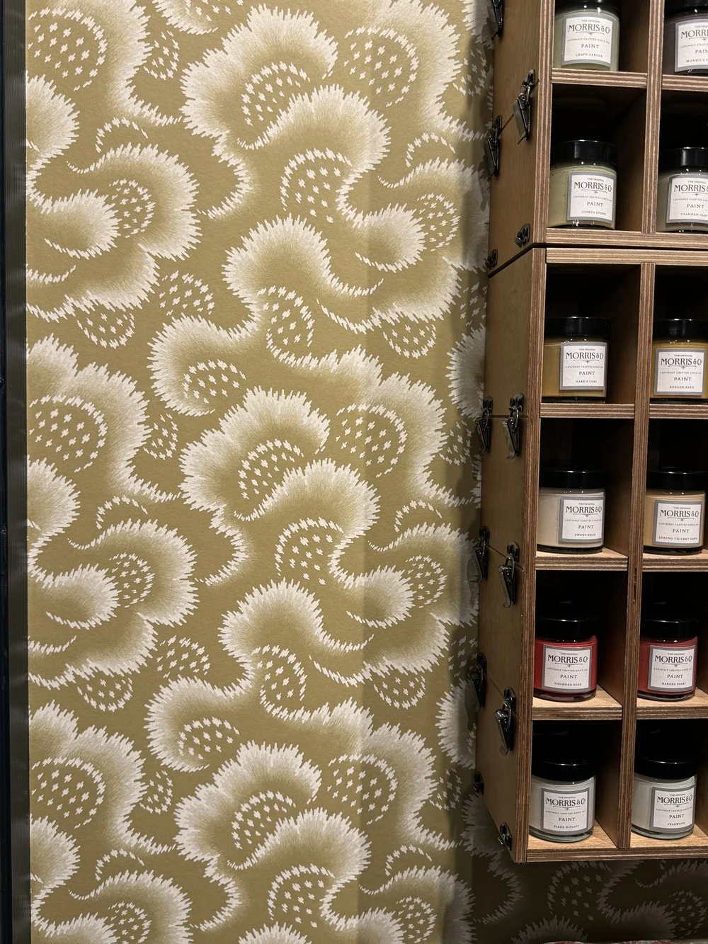 Henry Holland wallpaper inspired by 1930's at Focus