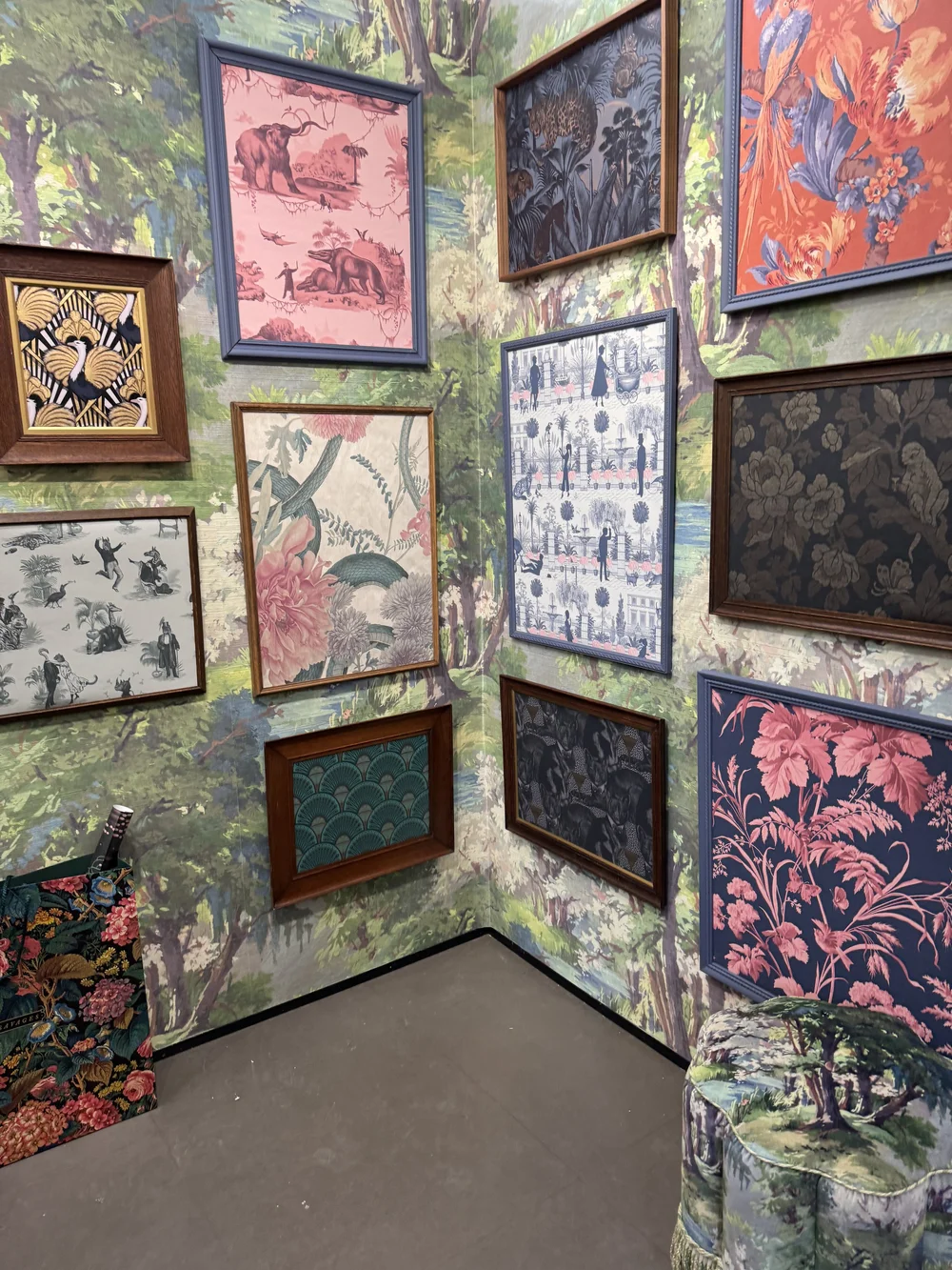 divine savages wallpaper display