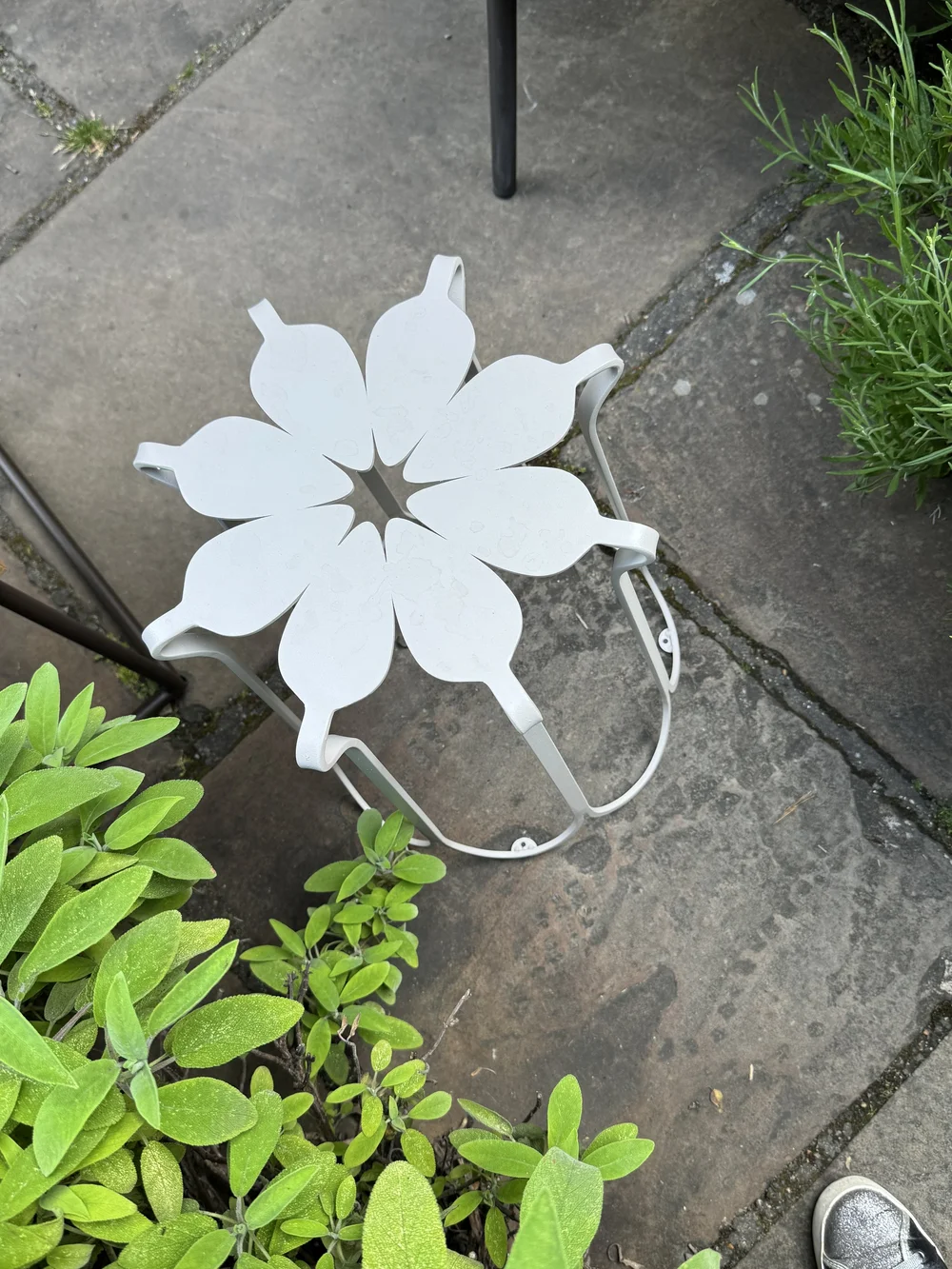 Ethimo outdoor flower table at Clerkenwell 2025