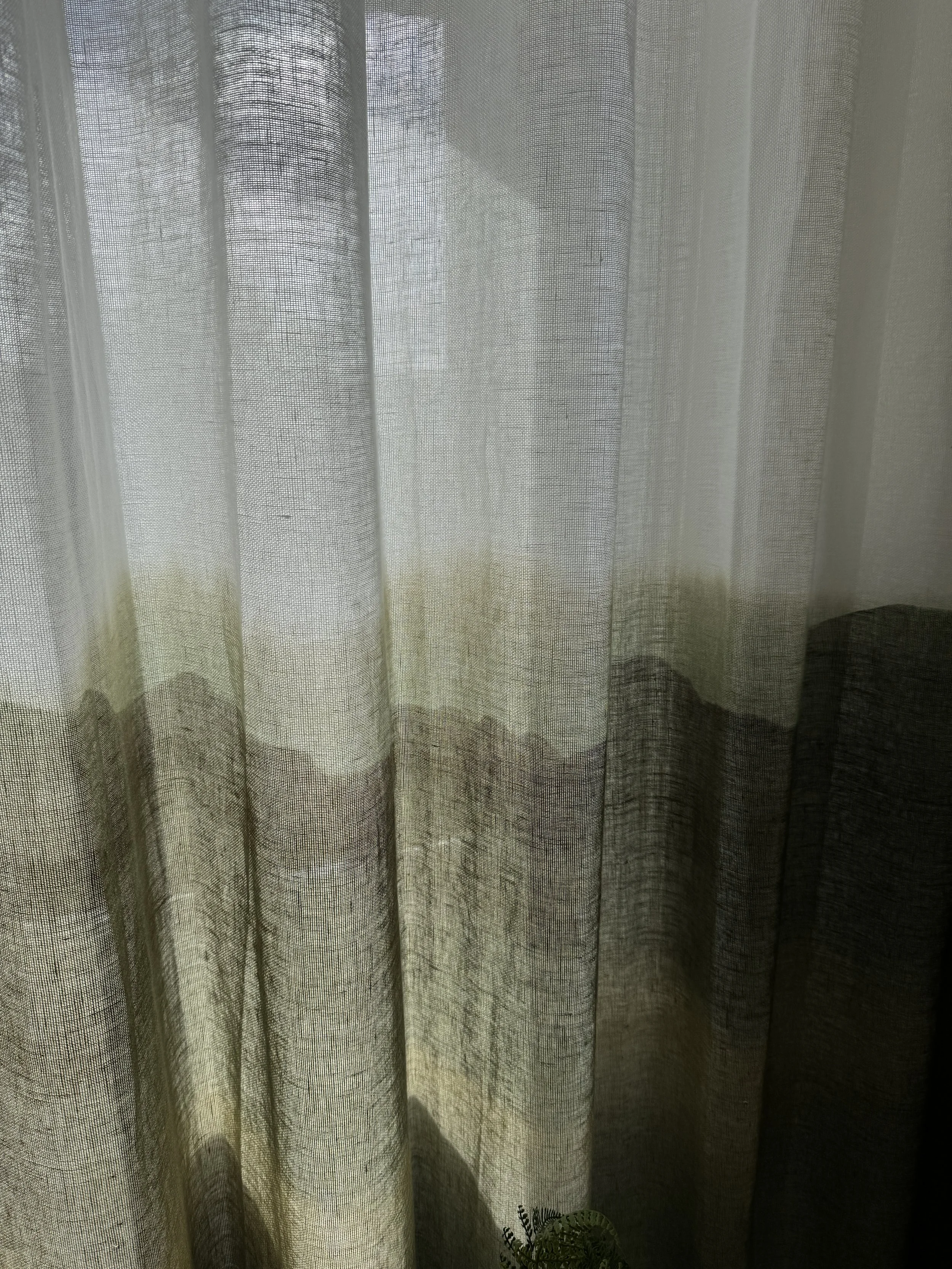Subtle ombre detail.