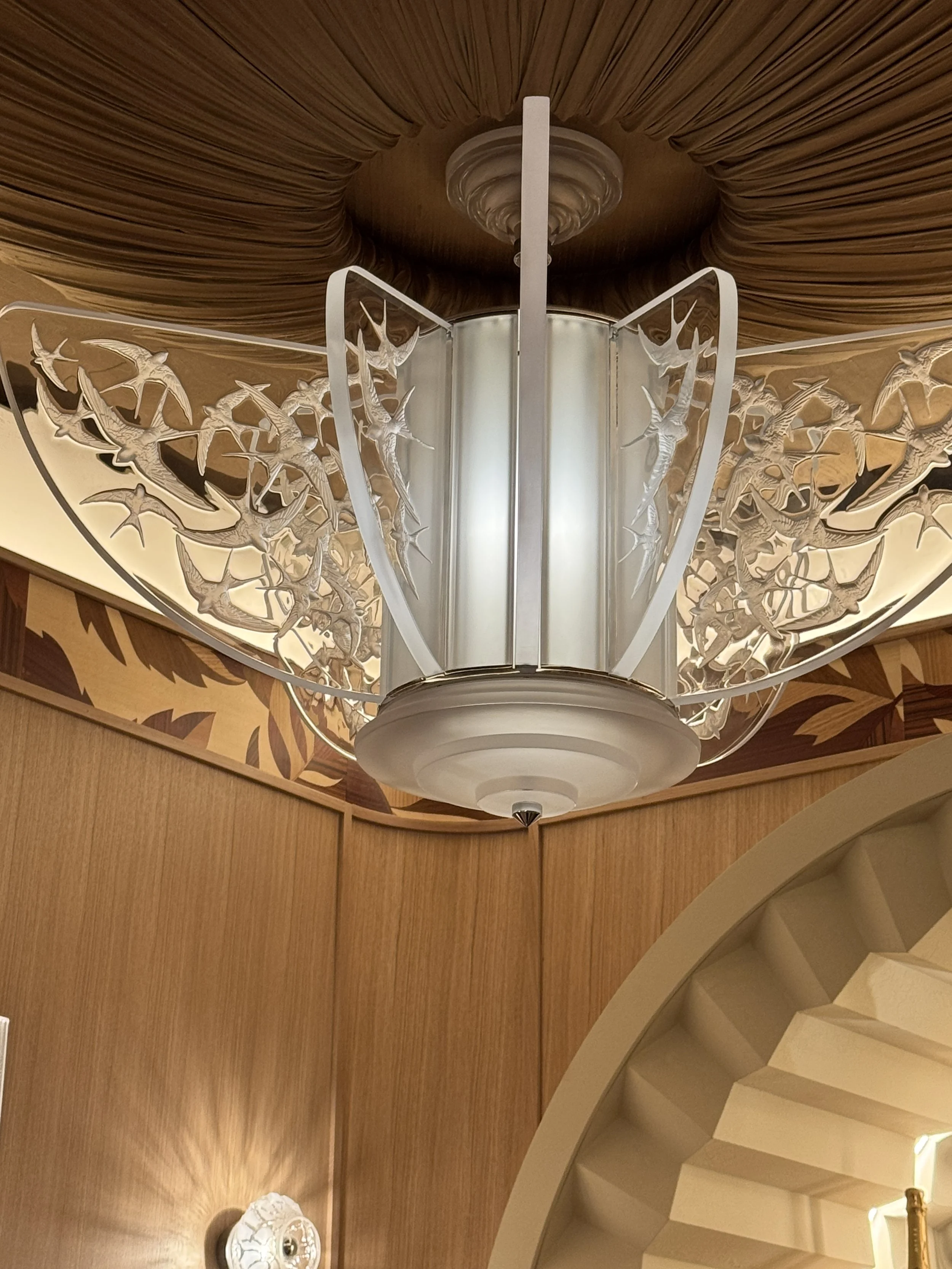 Lalique Home Bar by Elicyon