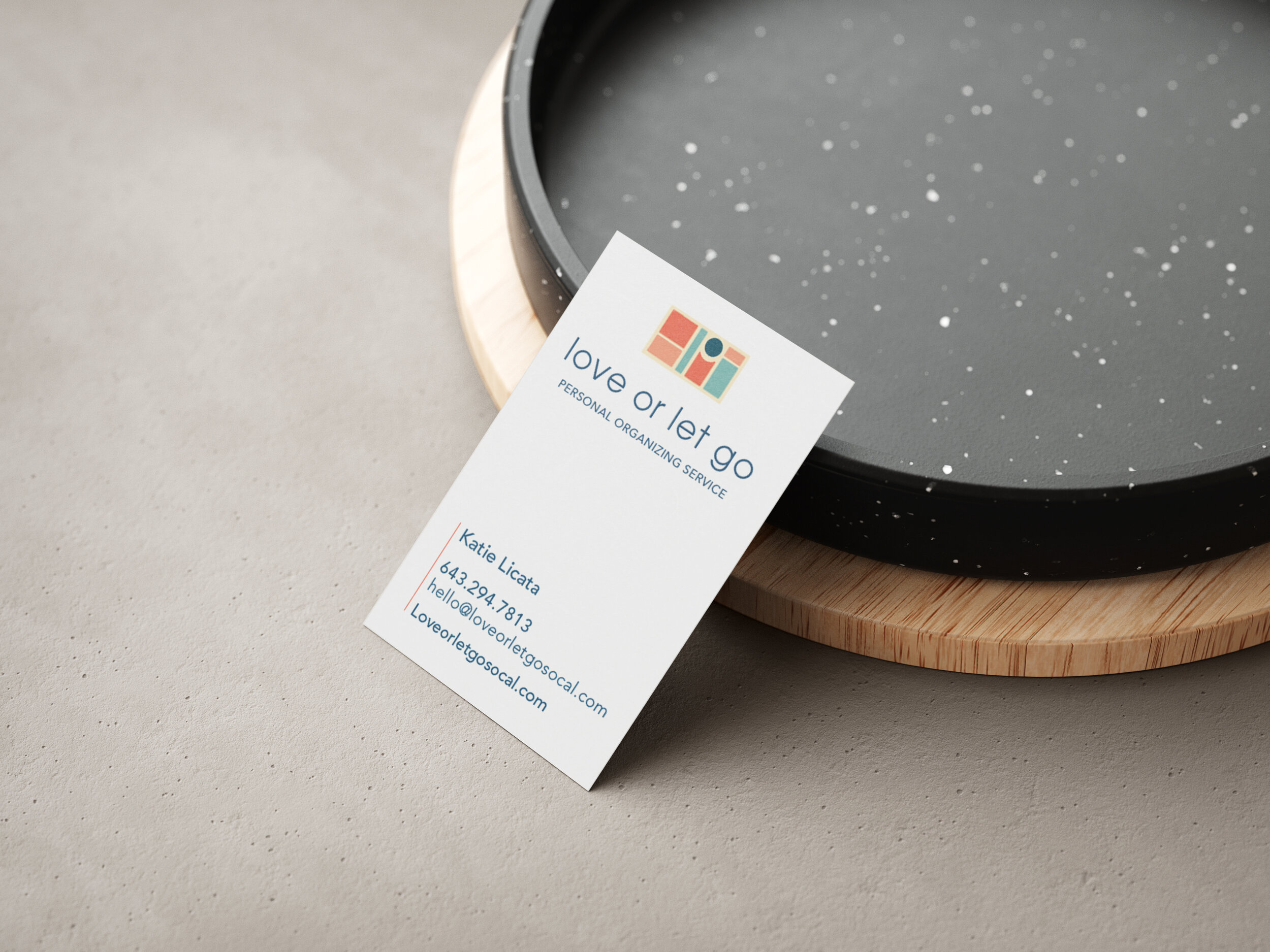 Free_Business_Cards_Mockup_5.jpg