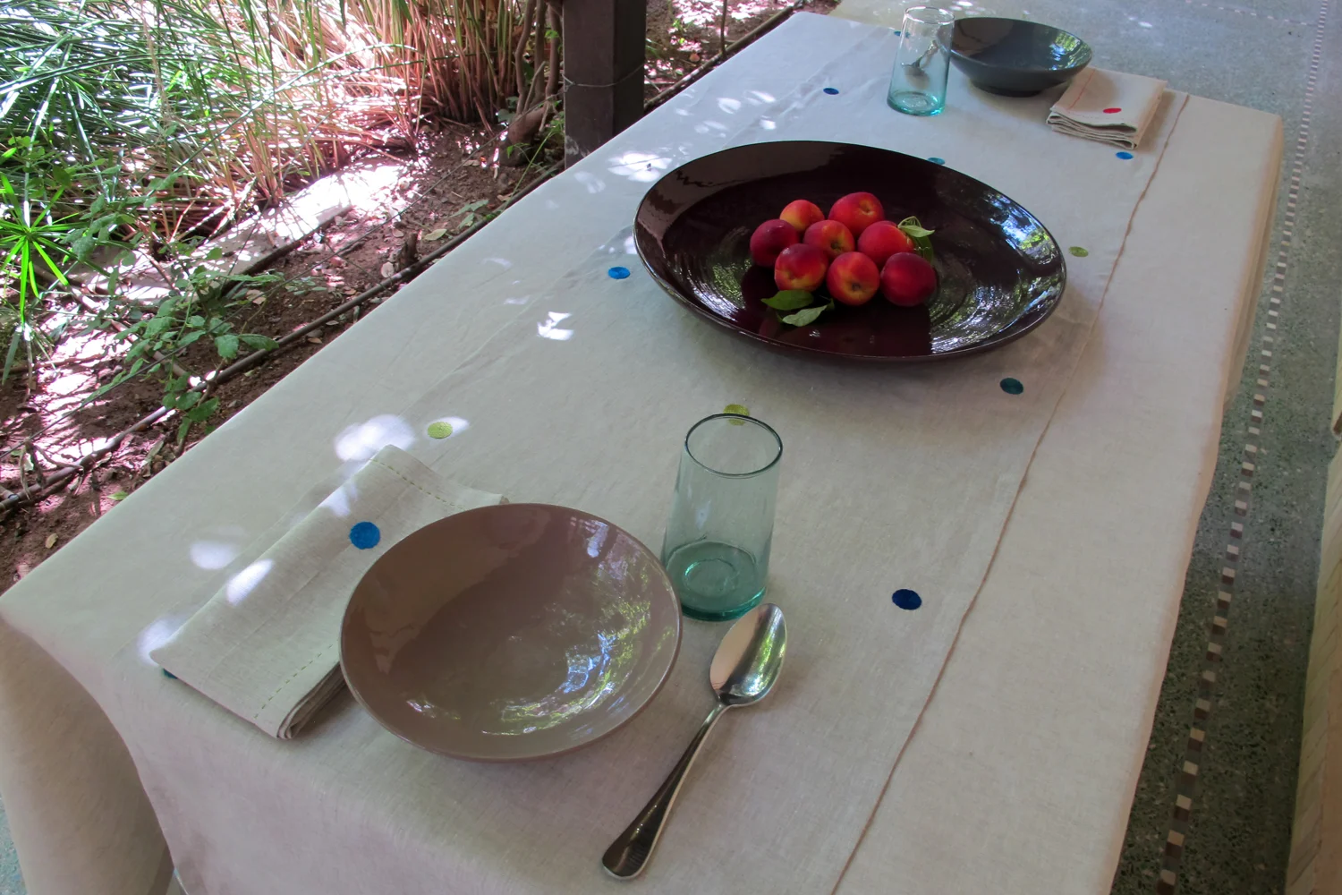 table_linen_polka_nature16_main.jpg
